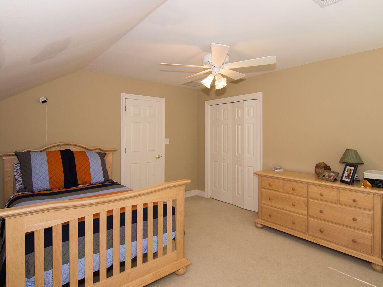OAKMONT PLACE - Residential