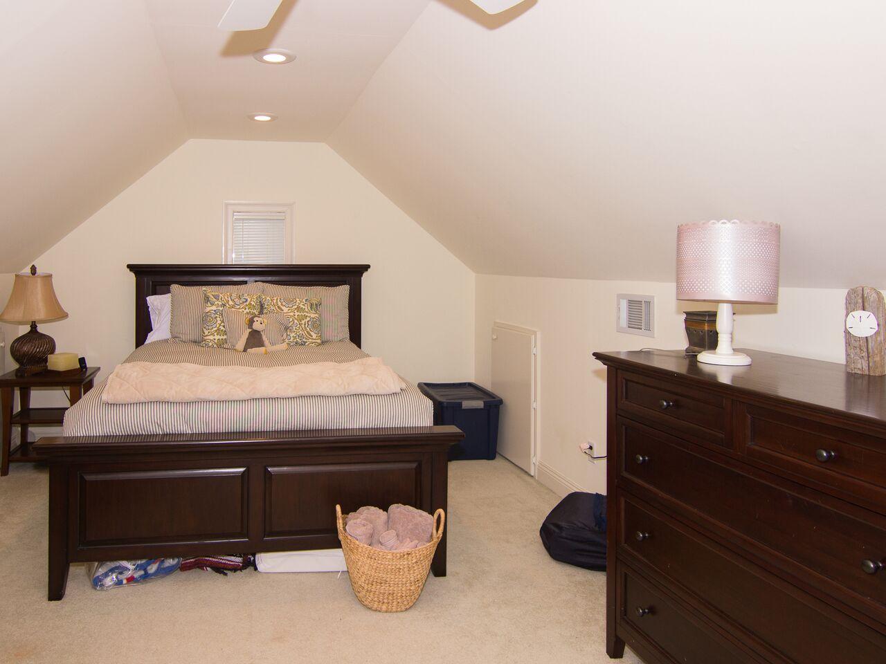 OAKMONT PLACE - Residential