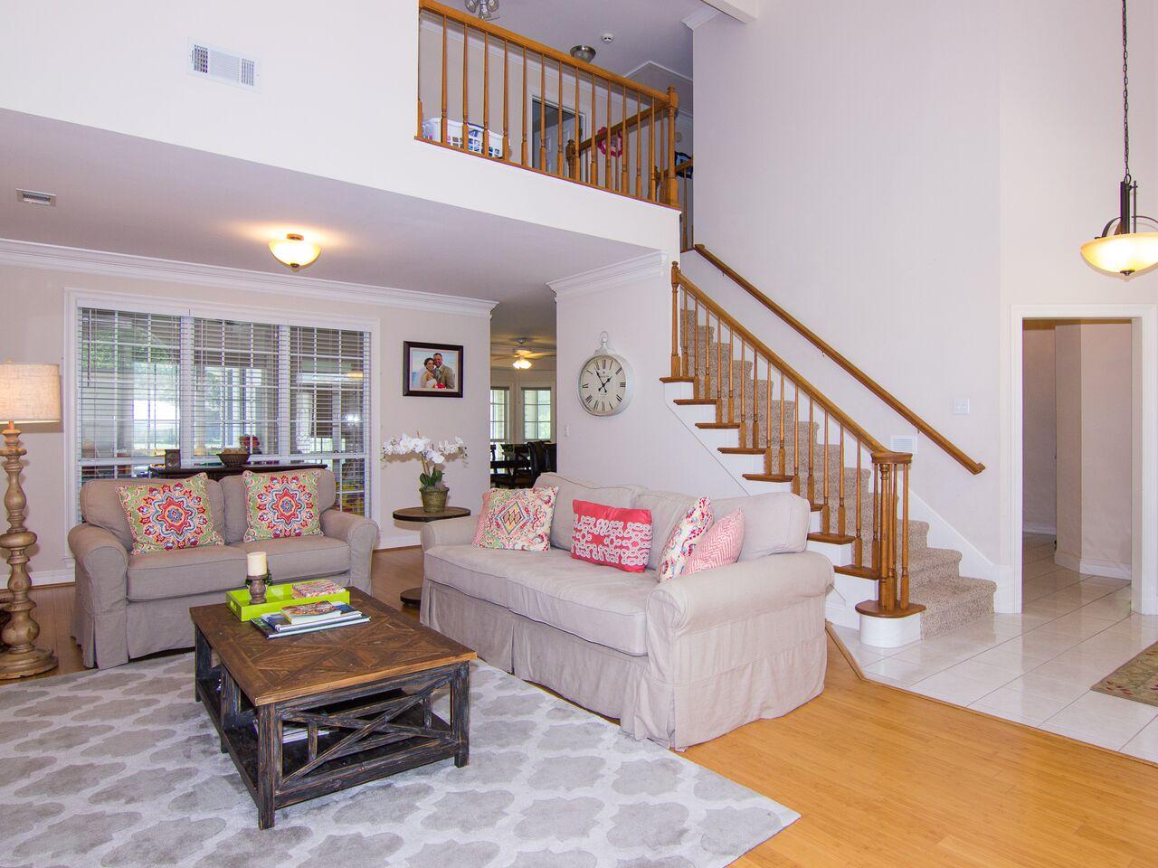 OAKMONT PLACE - Residential
