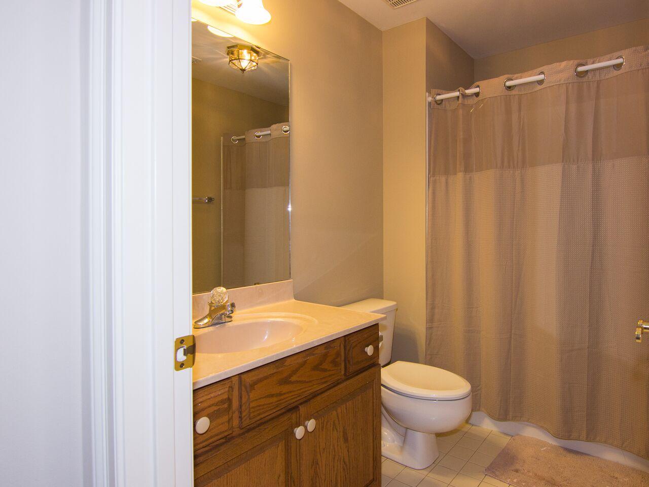 OAKMONT PLACE - Residential