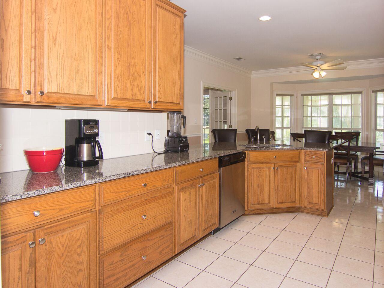 OAKMONT PLACE - Residential