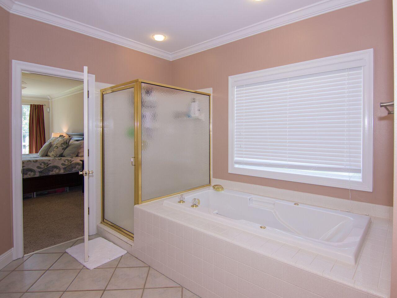 OAKMONT PLACE - Residential