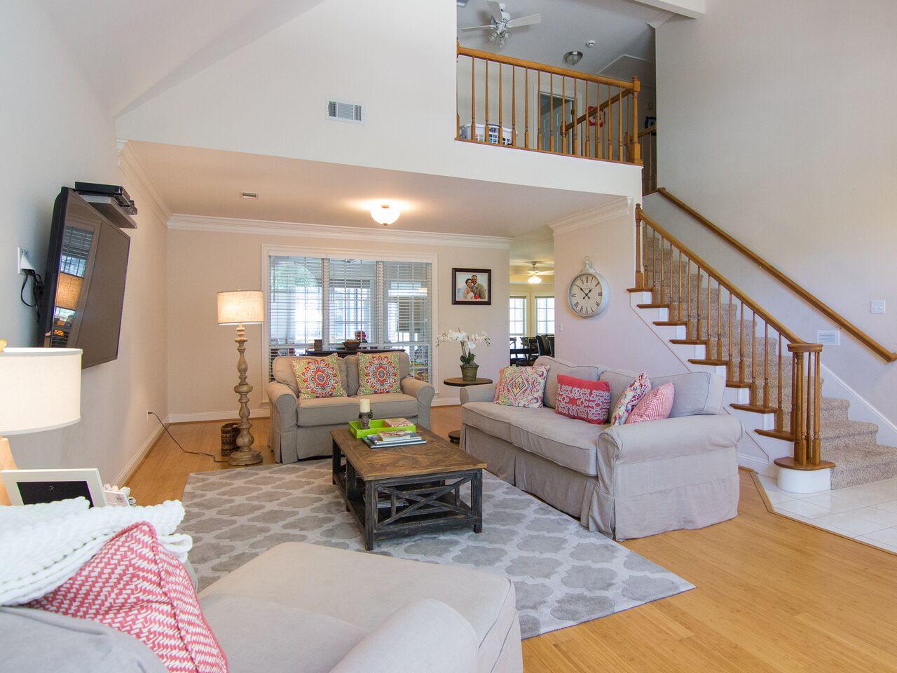 OAKMONT PLACE - Residential