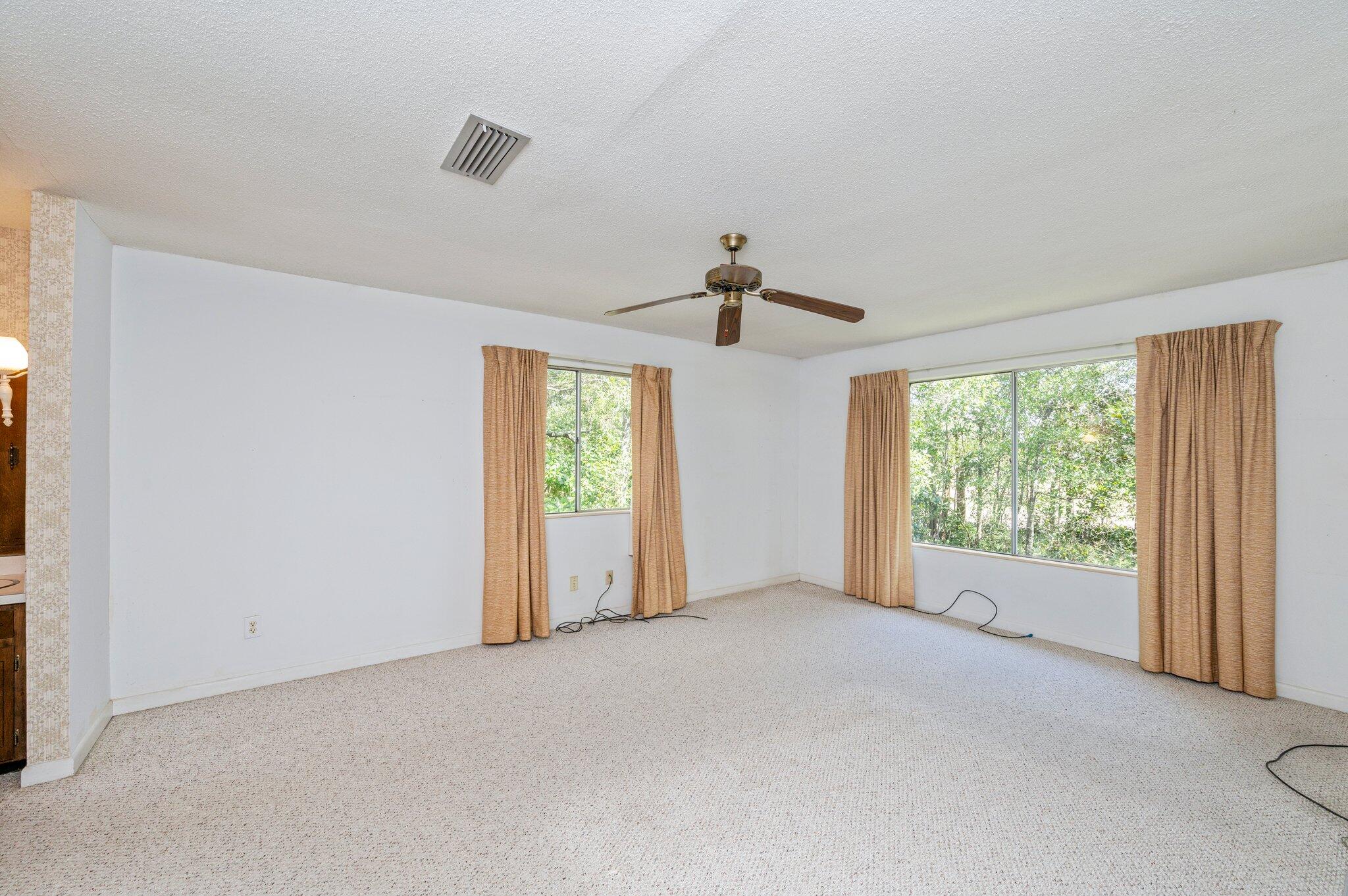 LAKE LORRAINE ESTATES 1 - Residential