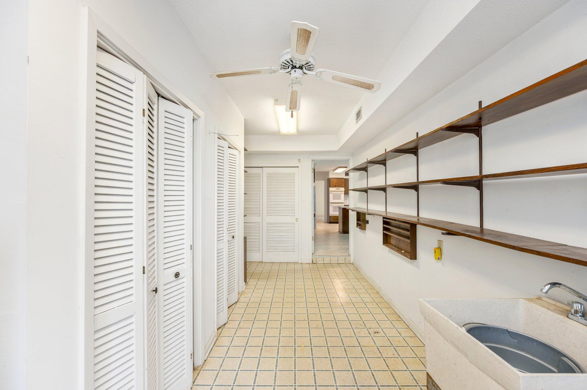 LAKE LORRAINE ESTATES 1 - Residential