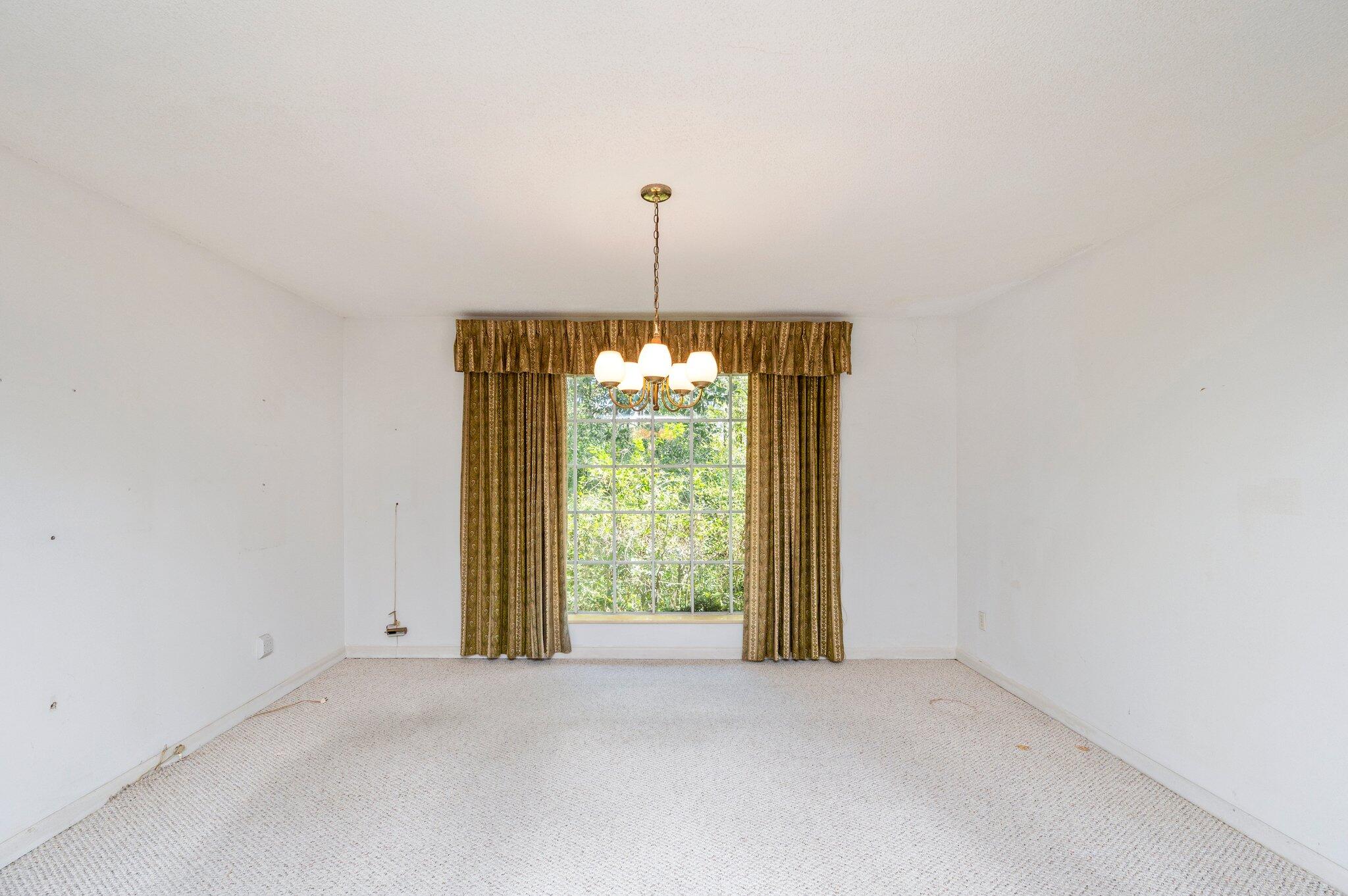 LAKE LORRAINE ESTATES 1 - Residential