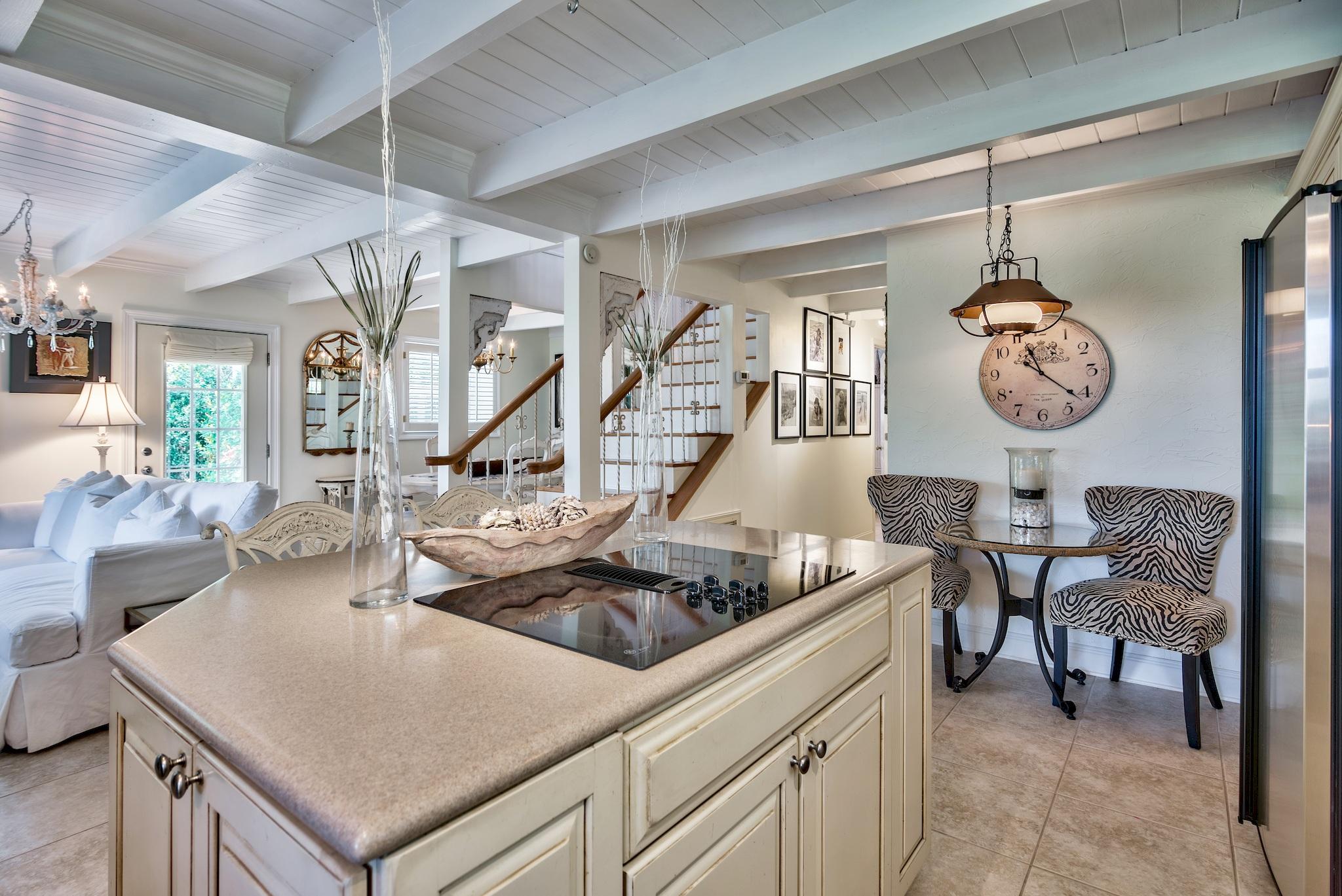 BEACH HIGHLAND - Residential