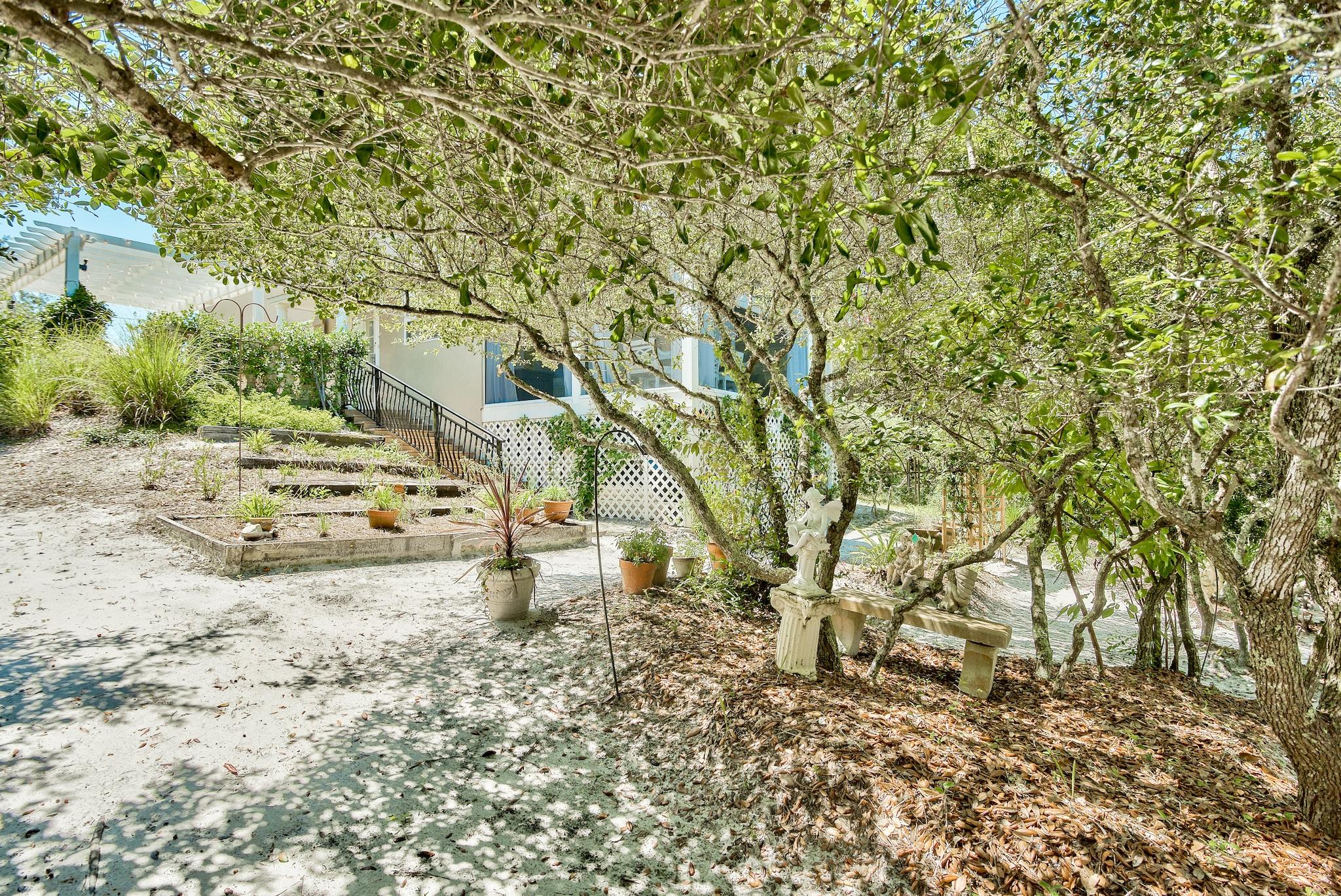 BEACH HIGHLAND - Residential