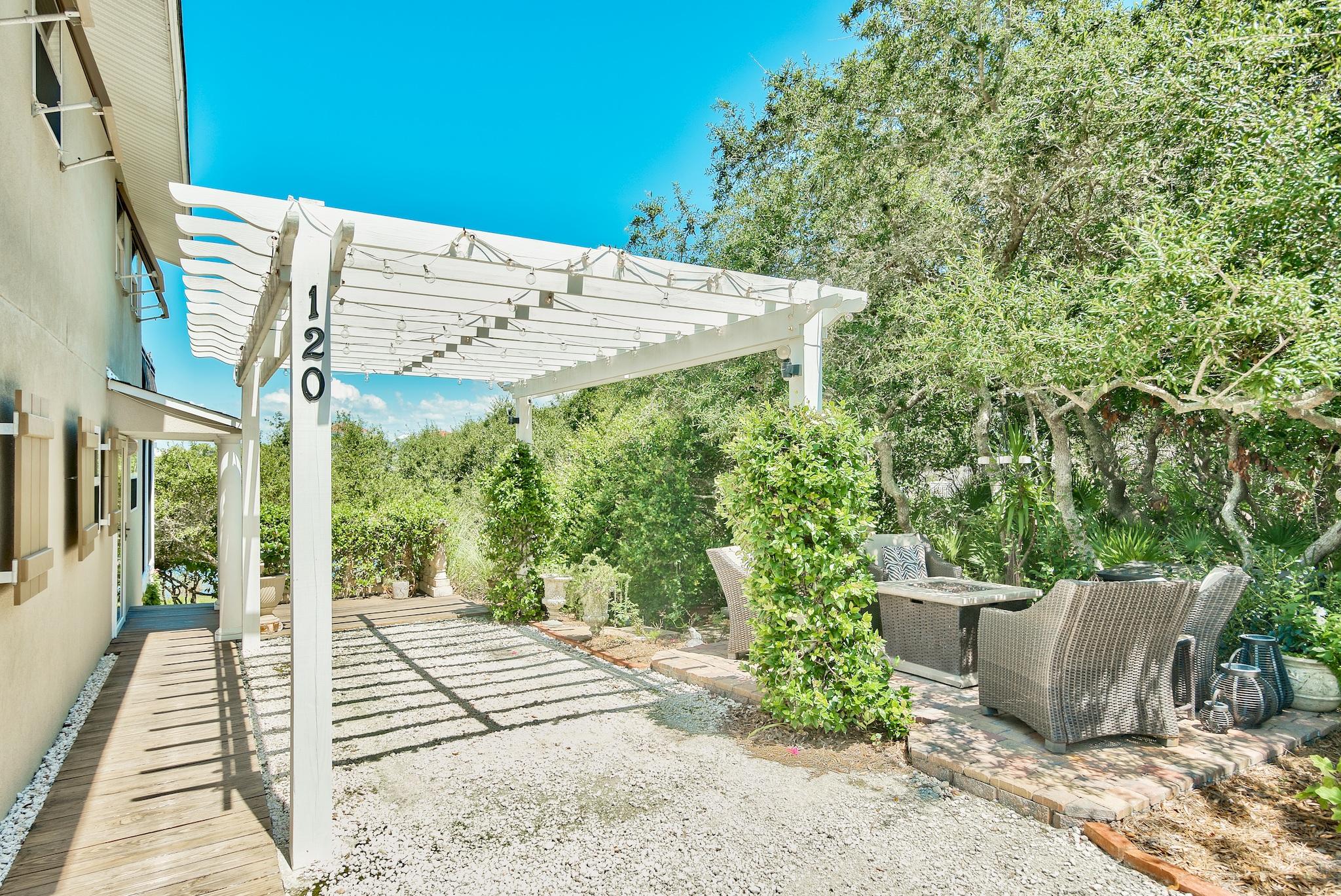 BEACH HIGHLAND - Residential