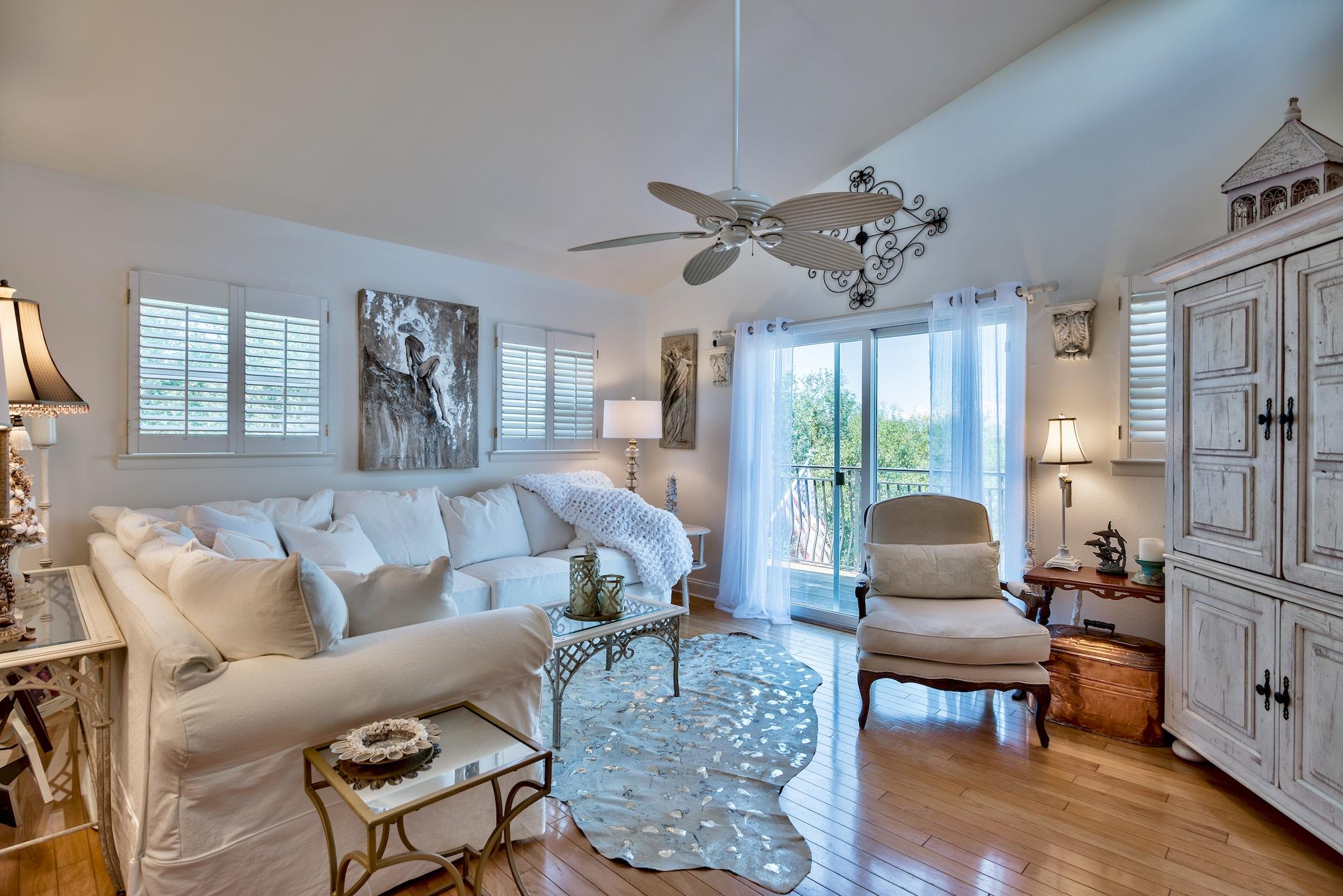 BEACH HIGHLAND - Residential