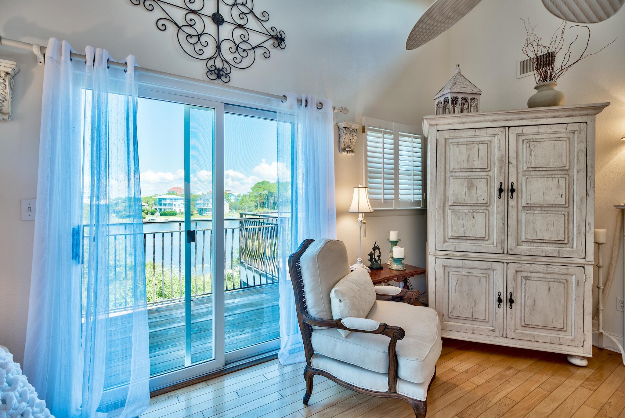 BEACH HIGHLAND - Residential