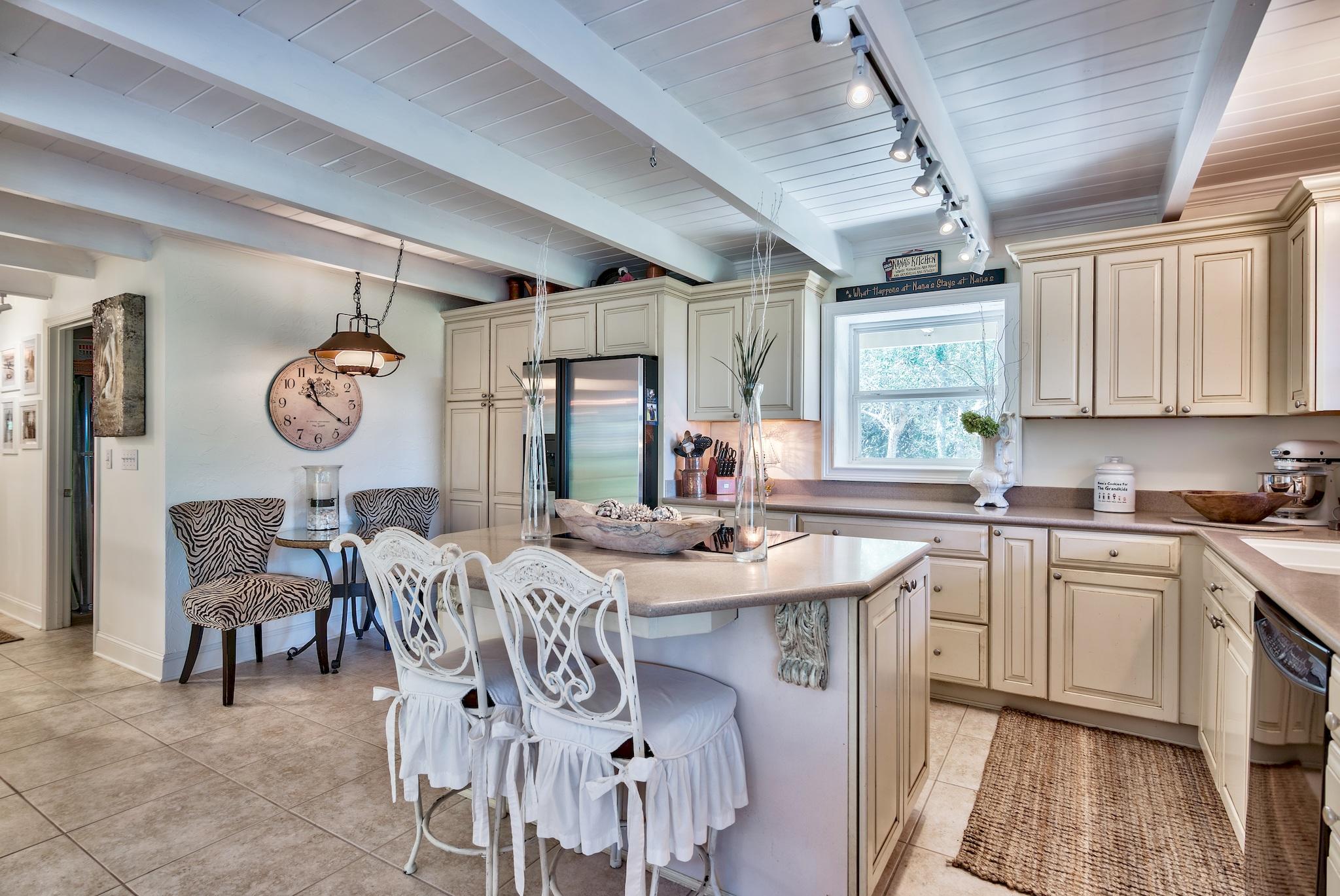 BEACH HIGHLAND - Residential