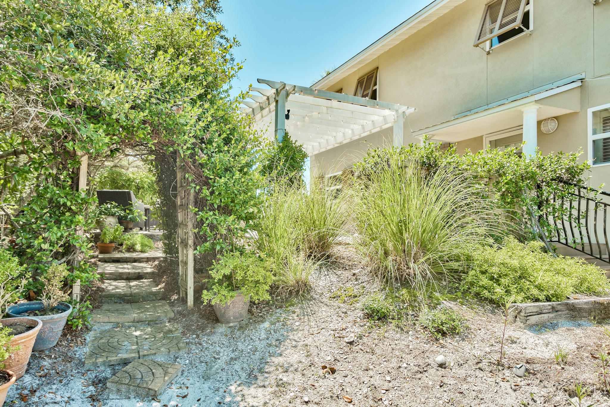 BEACH HIGHLAND - Residential