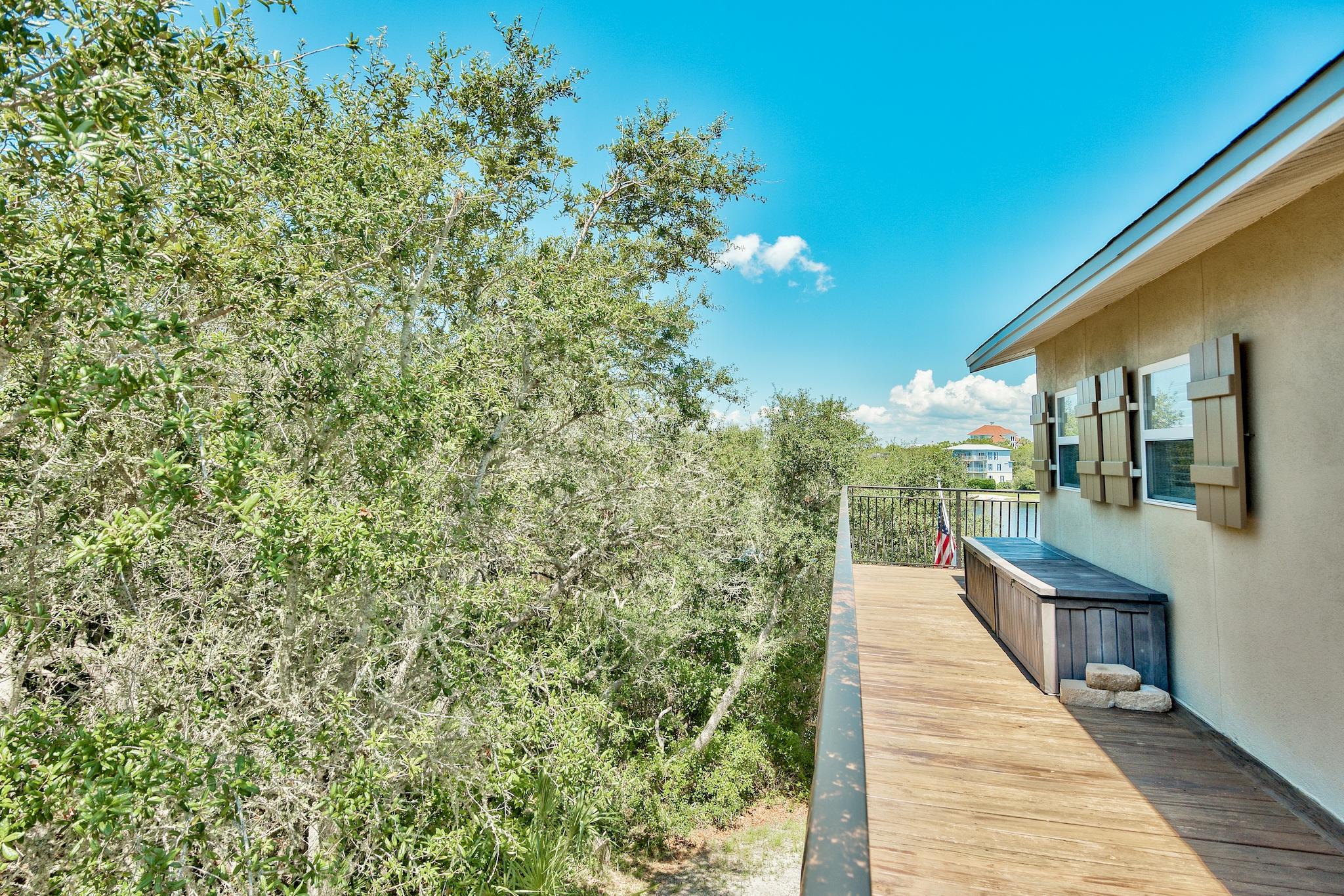 BEACH HIGHLAND - Residential