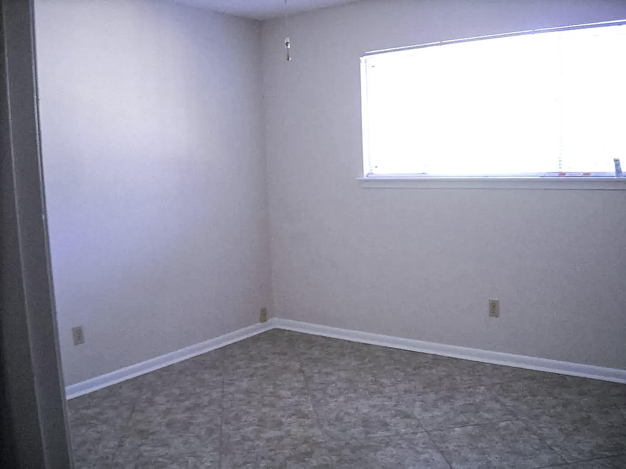 PORT DIXIE - Residential Lease