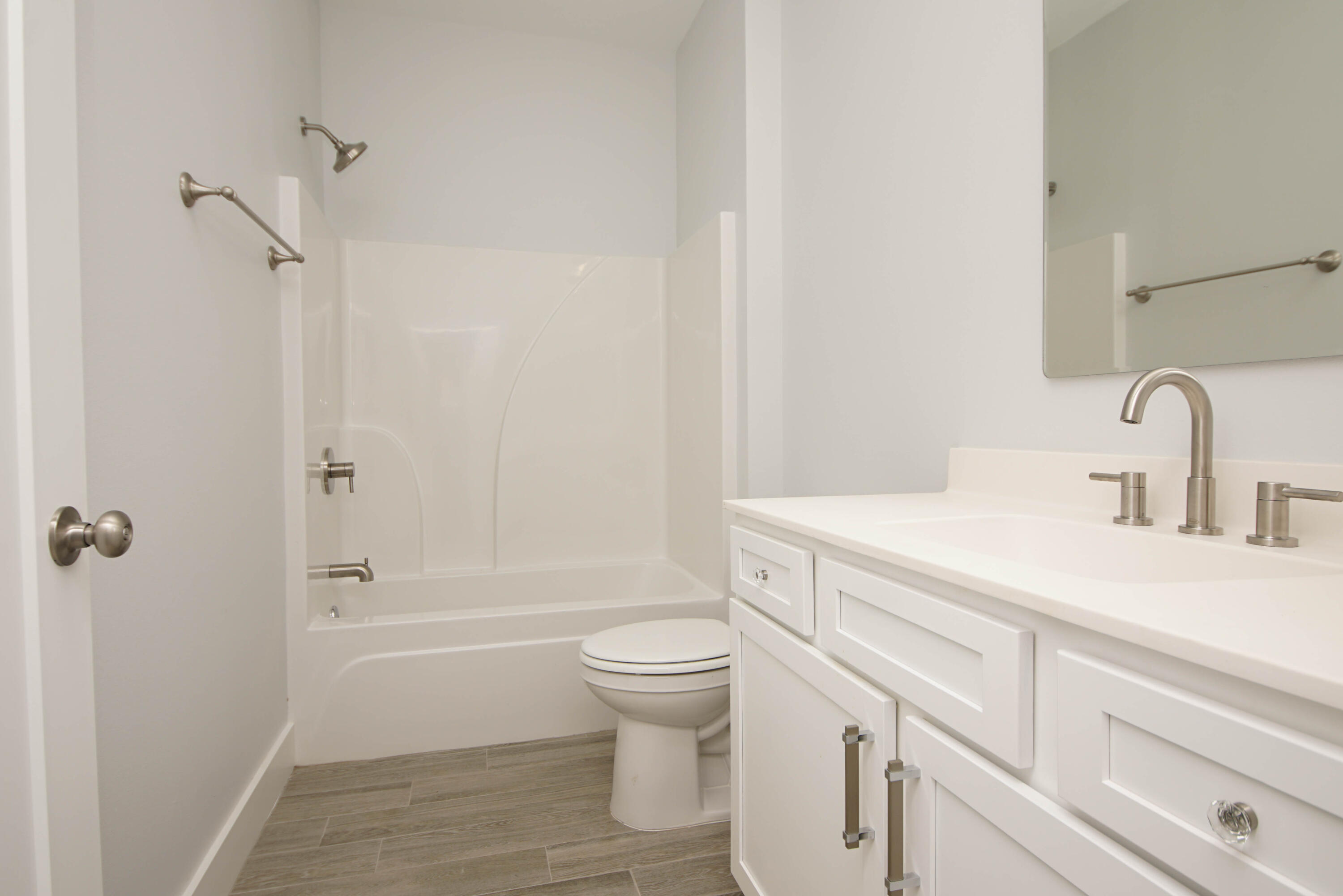 BISCAYNE POINTE - Residential