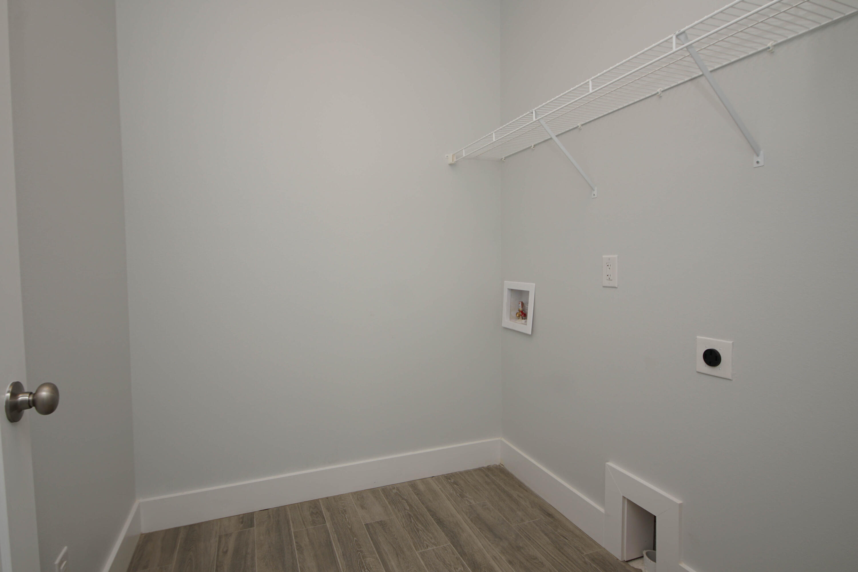 BISCAYNE POINTE - Residential