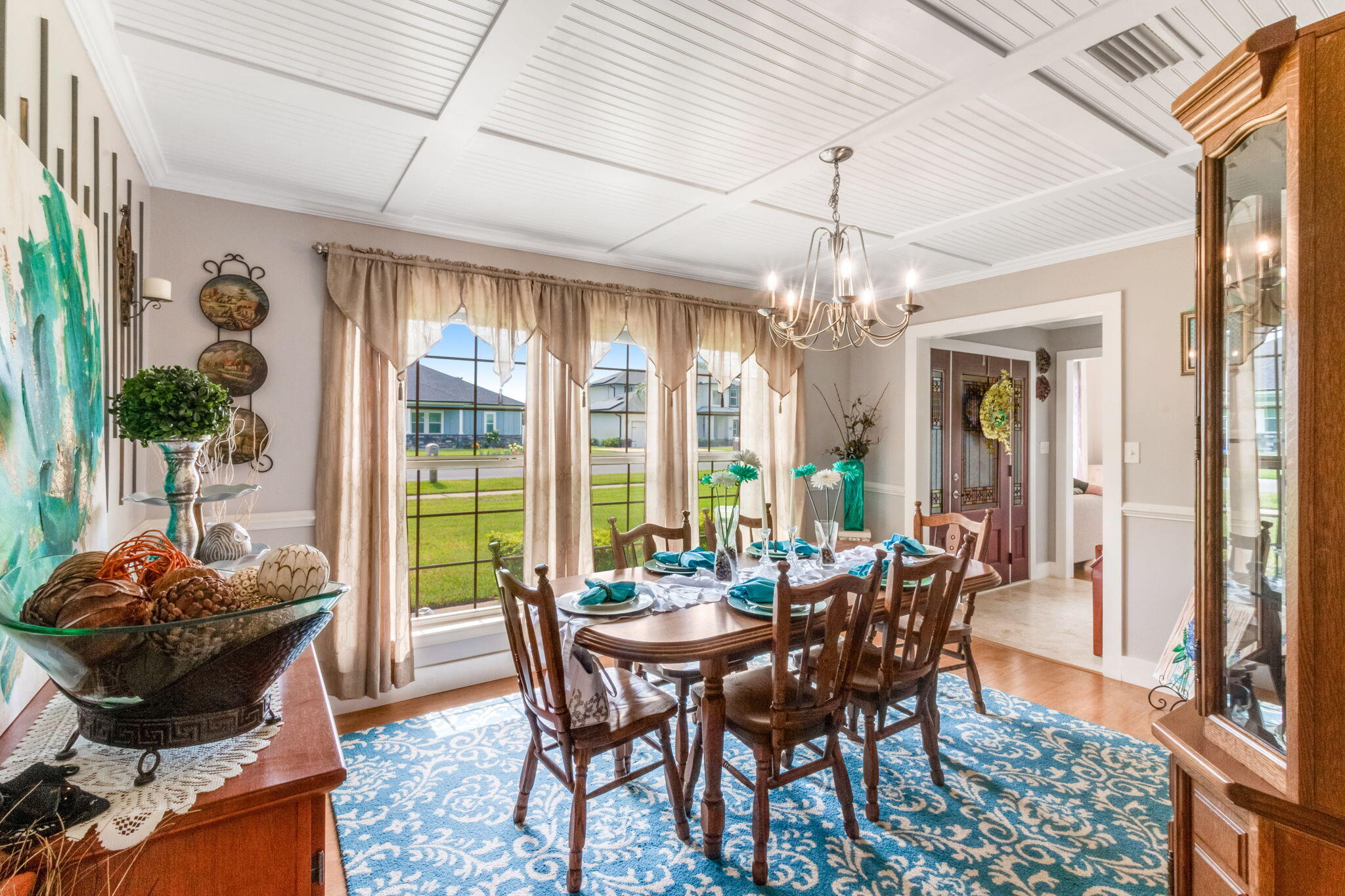 COUNTRY CLUB ESTATES - Residential