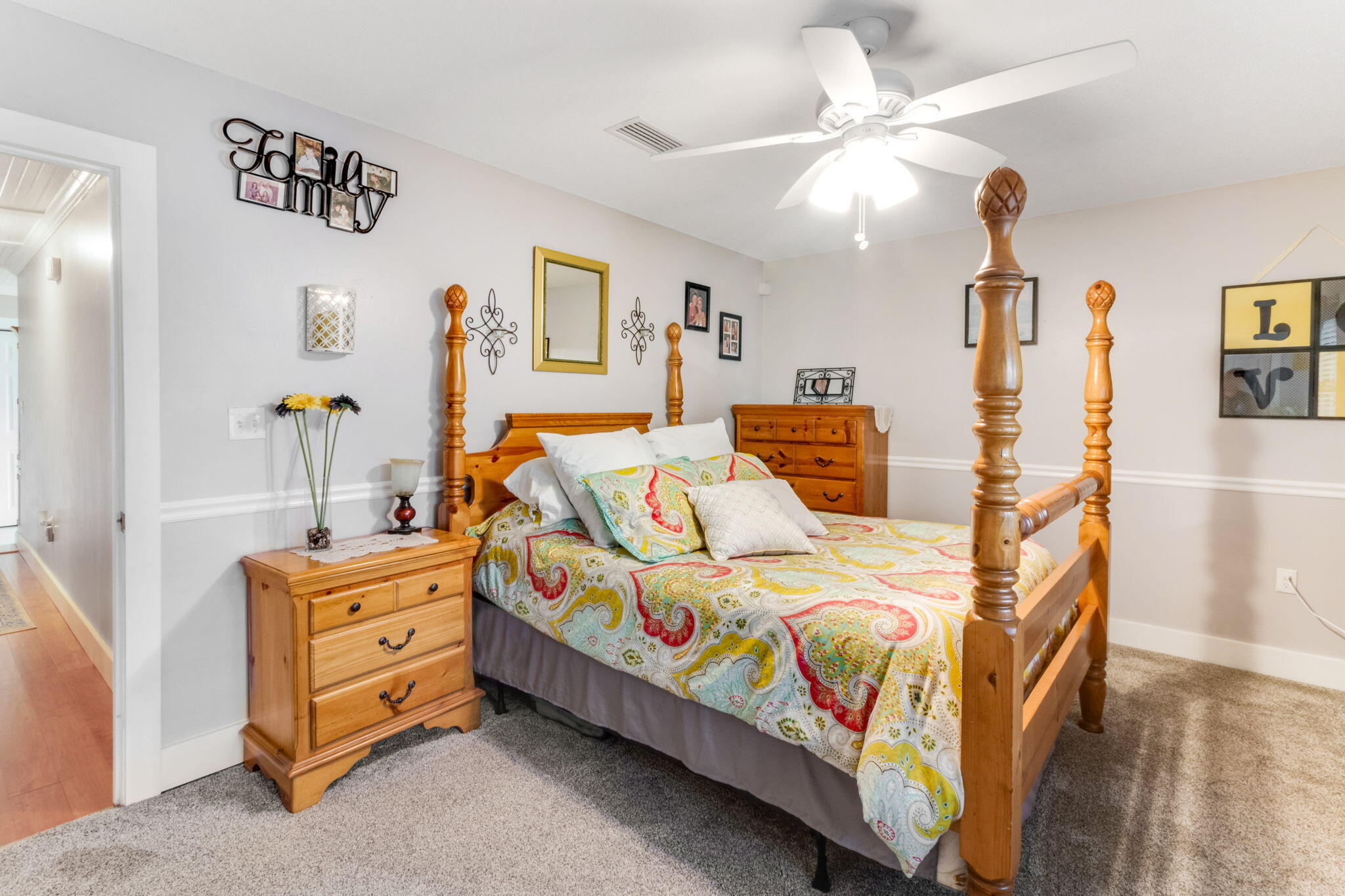 COUNTRY CLUB ESTATES - Residential