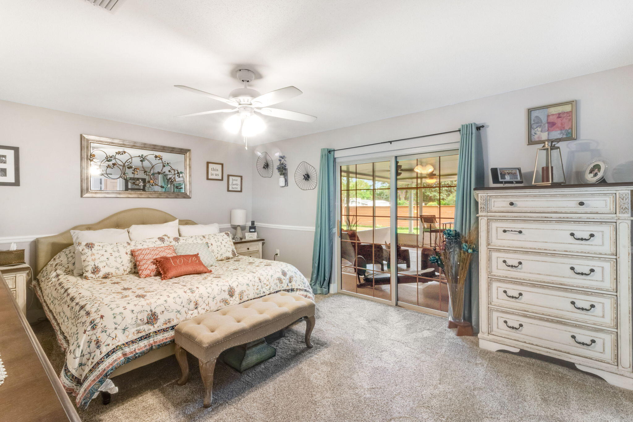 COUNTRY CLUB ESTATES - Residential