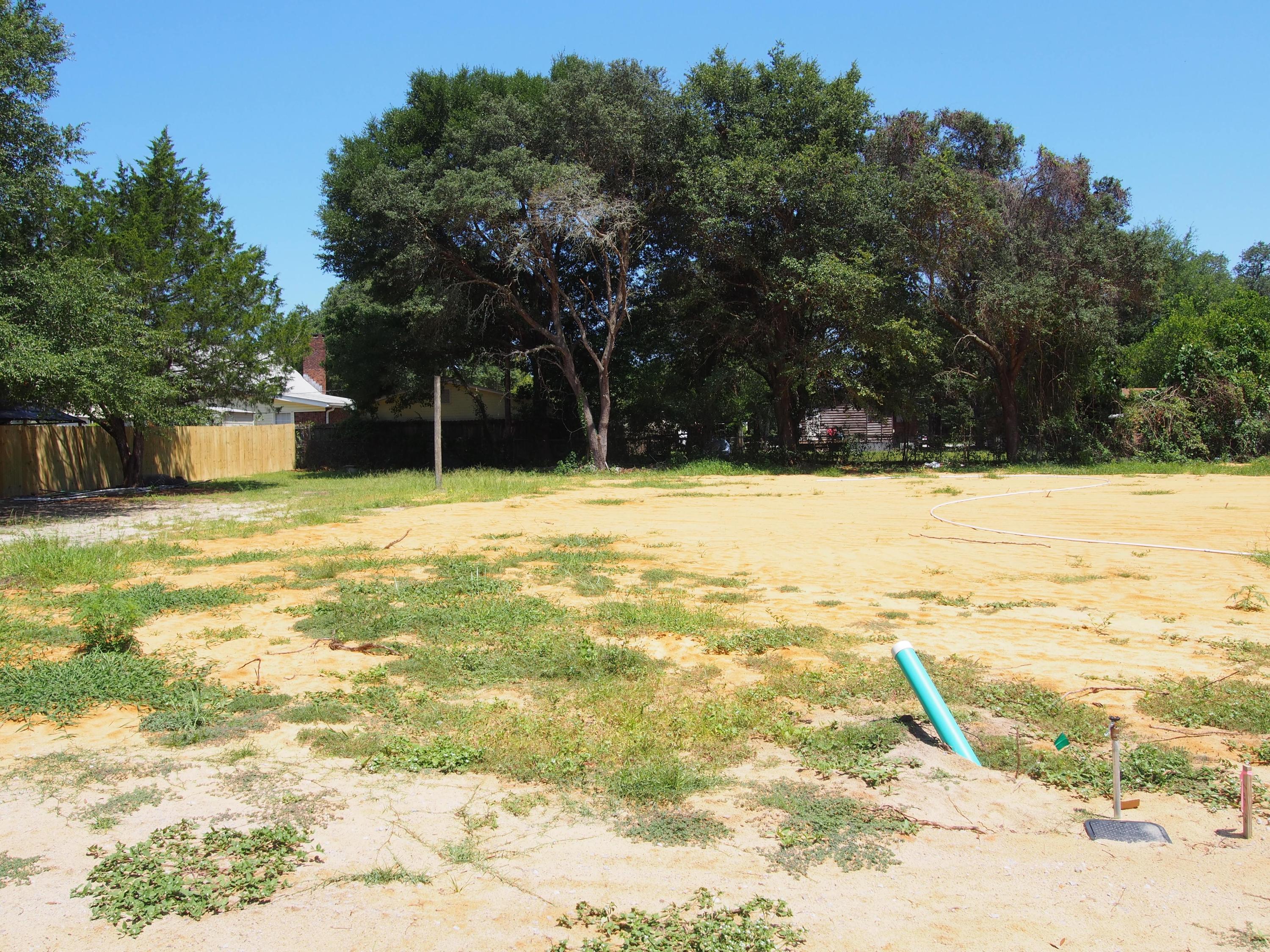 ANDERSON-BROOKS - Land