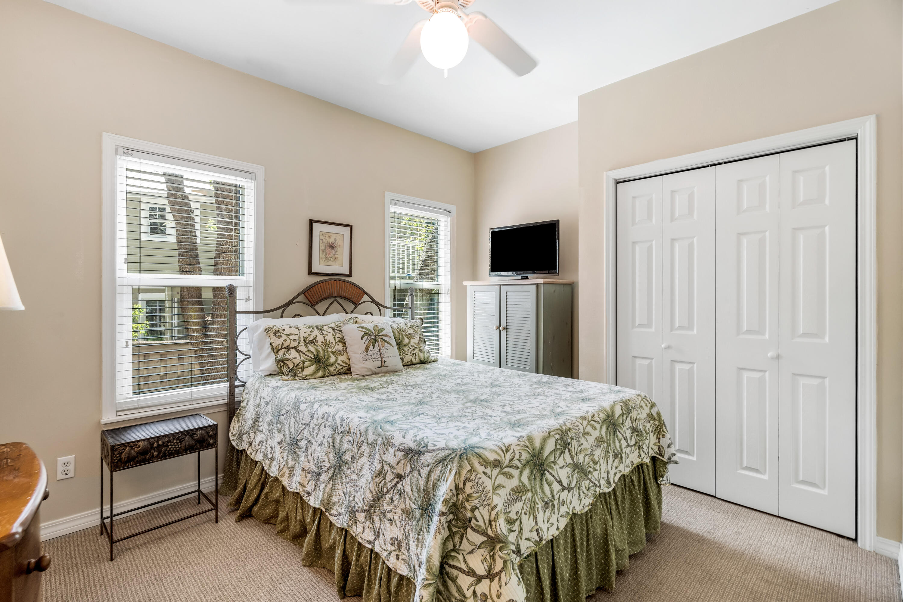 OLD FLORIDA COTTAGES - Residential