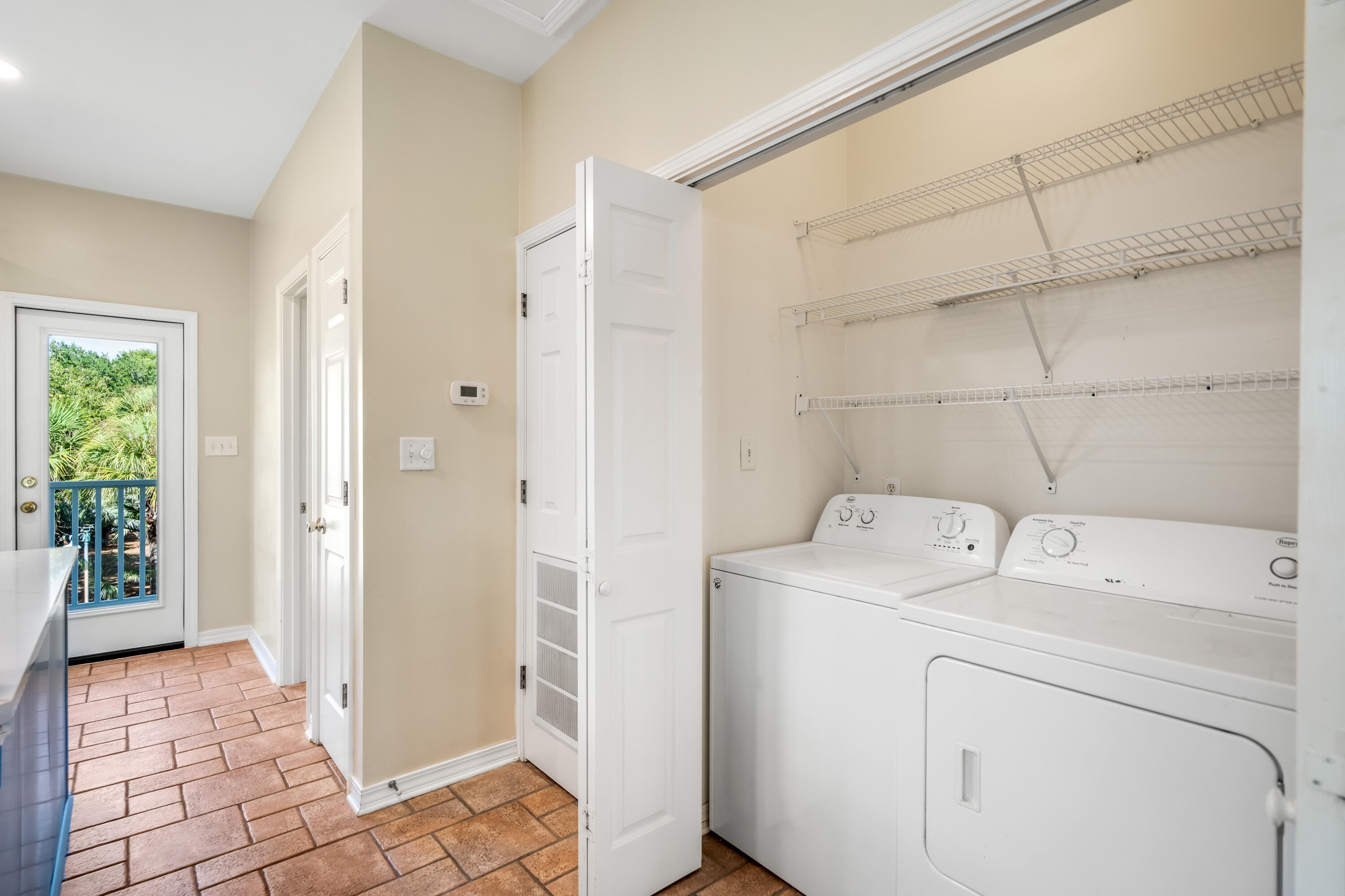 OLD FLORIDA COTTAGES - Residential