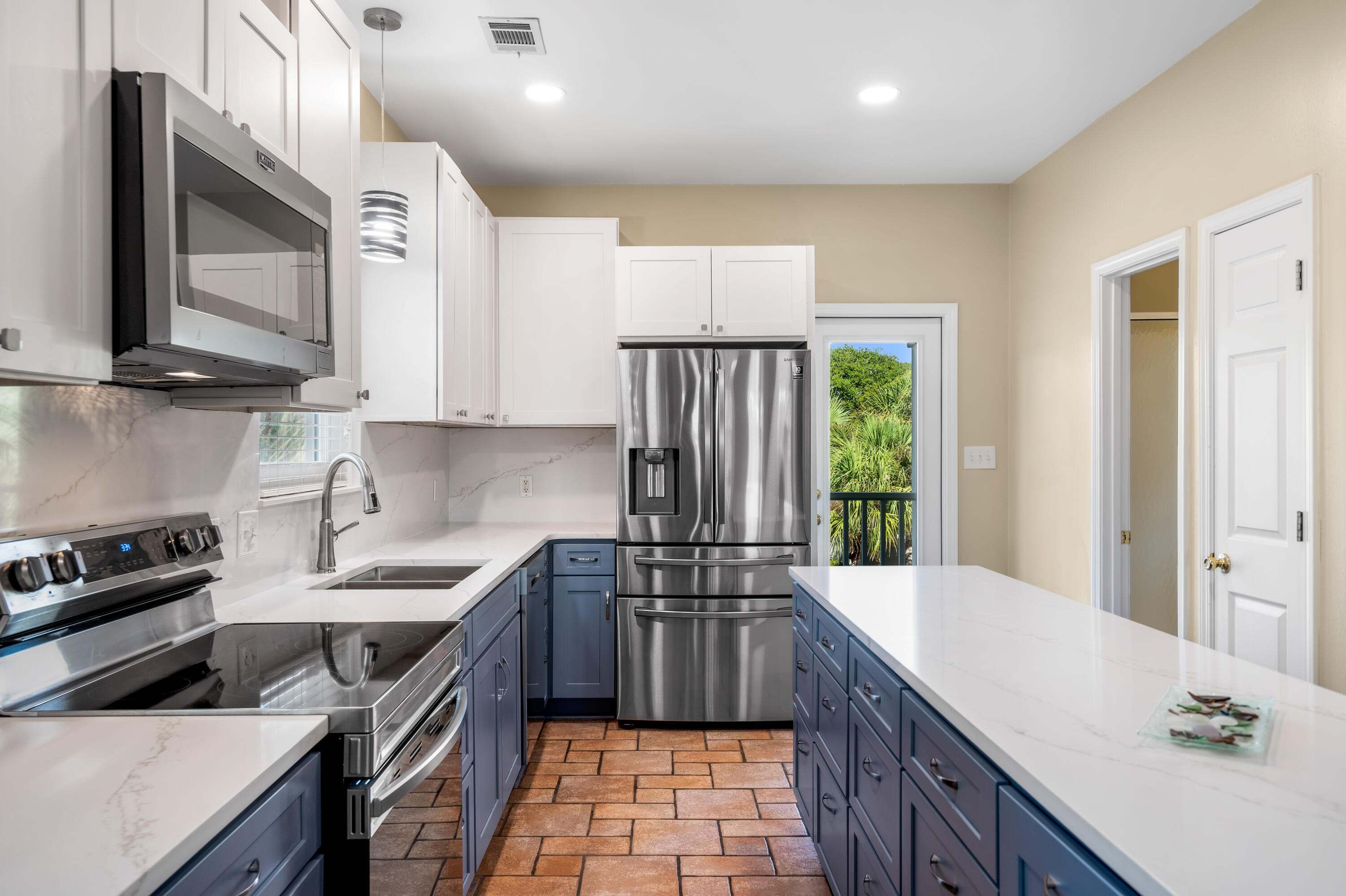 OLD FLORIDA COTTAGES - Residential