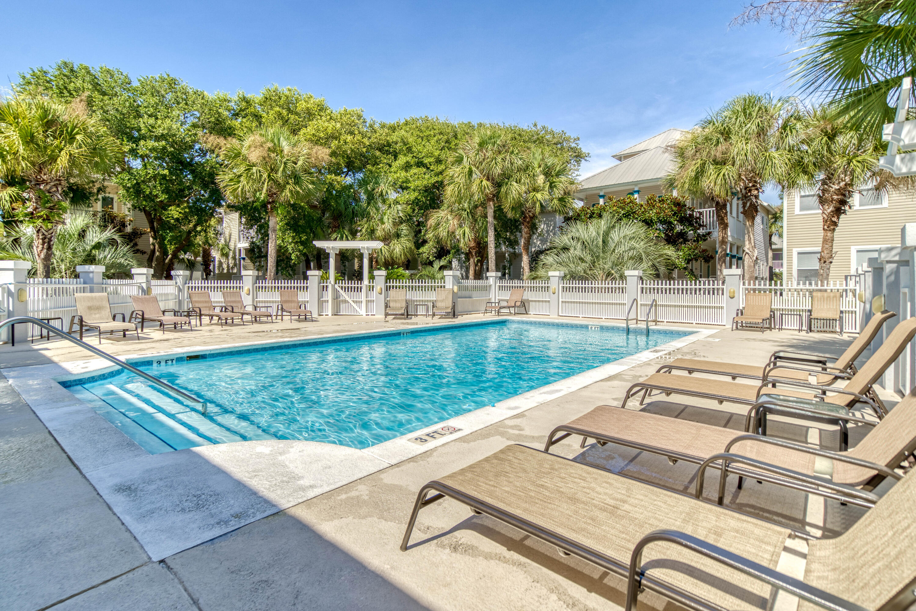 OLD FLORIDA COTTAGES - Residential