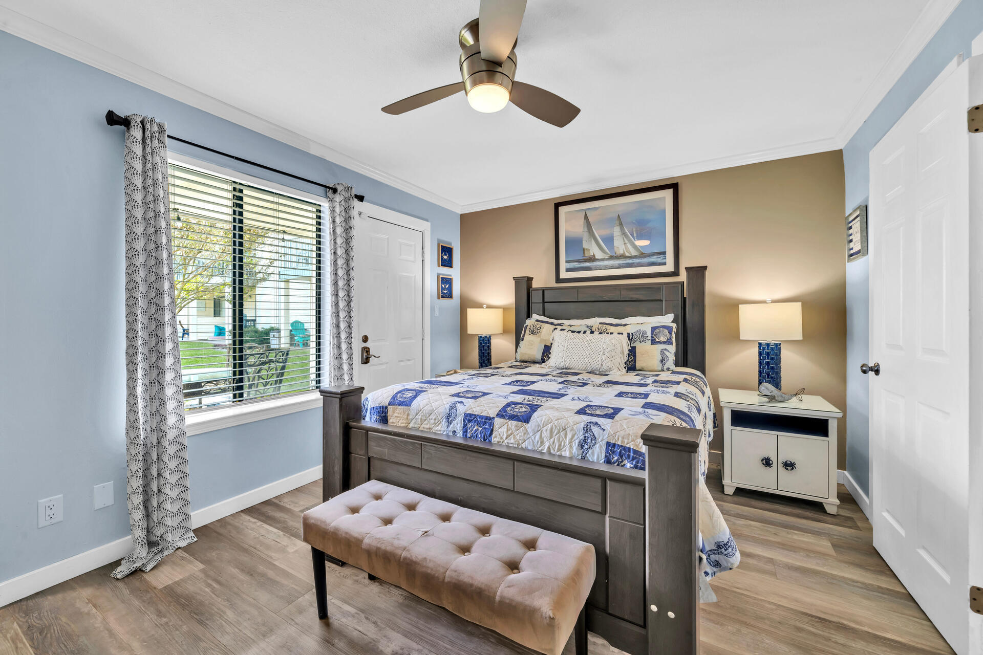 SANDPRINTS CONDO - Residential