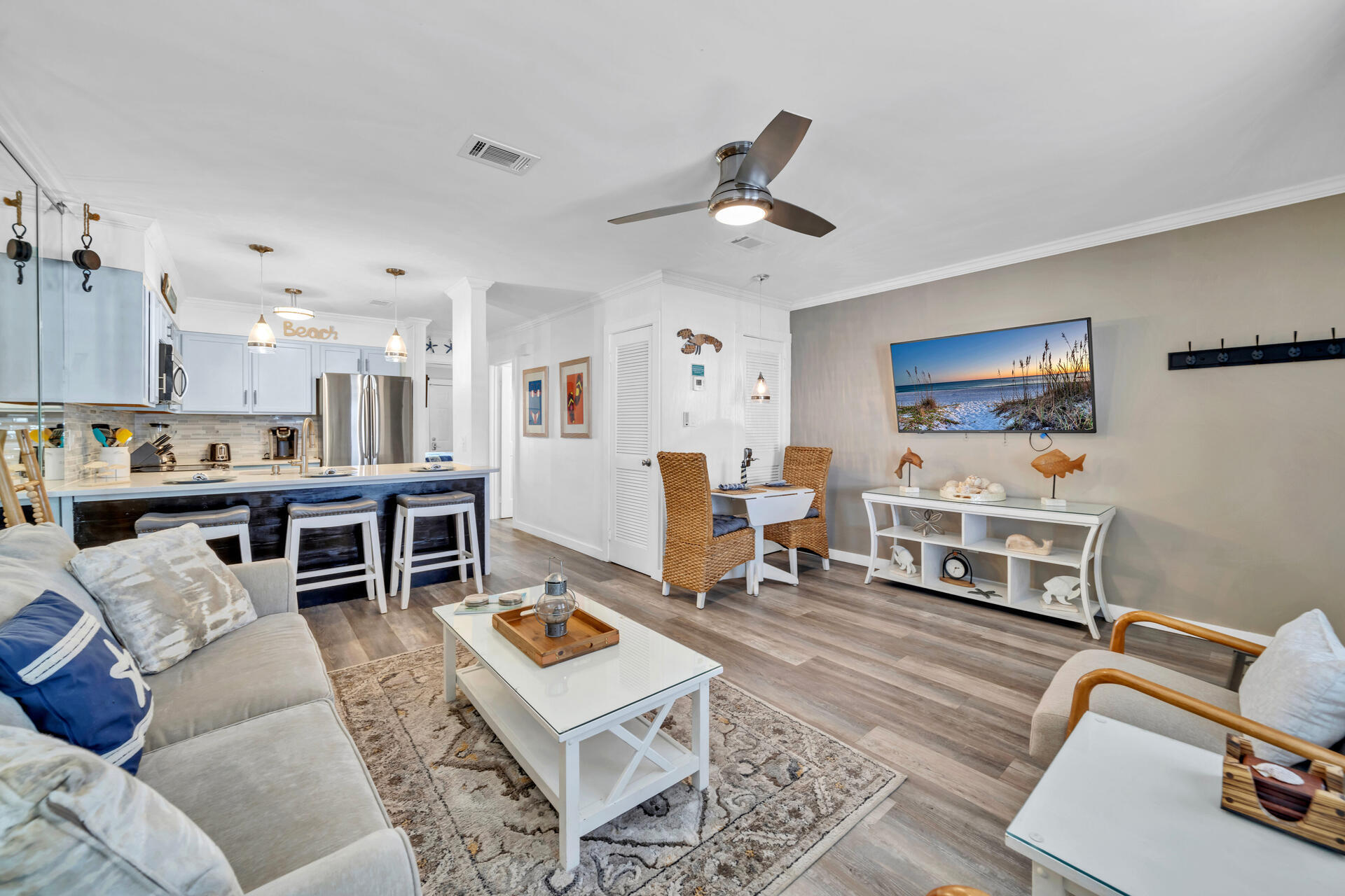 SANDPRINTS CONDO - Residential