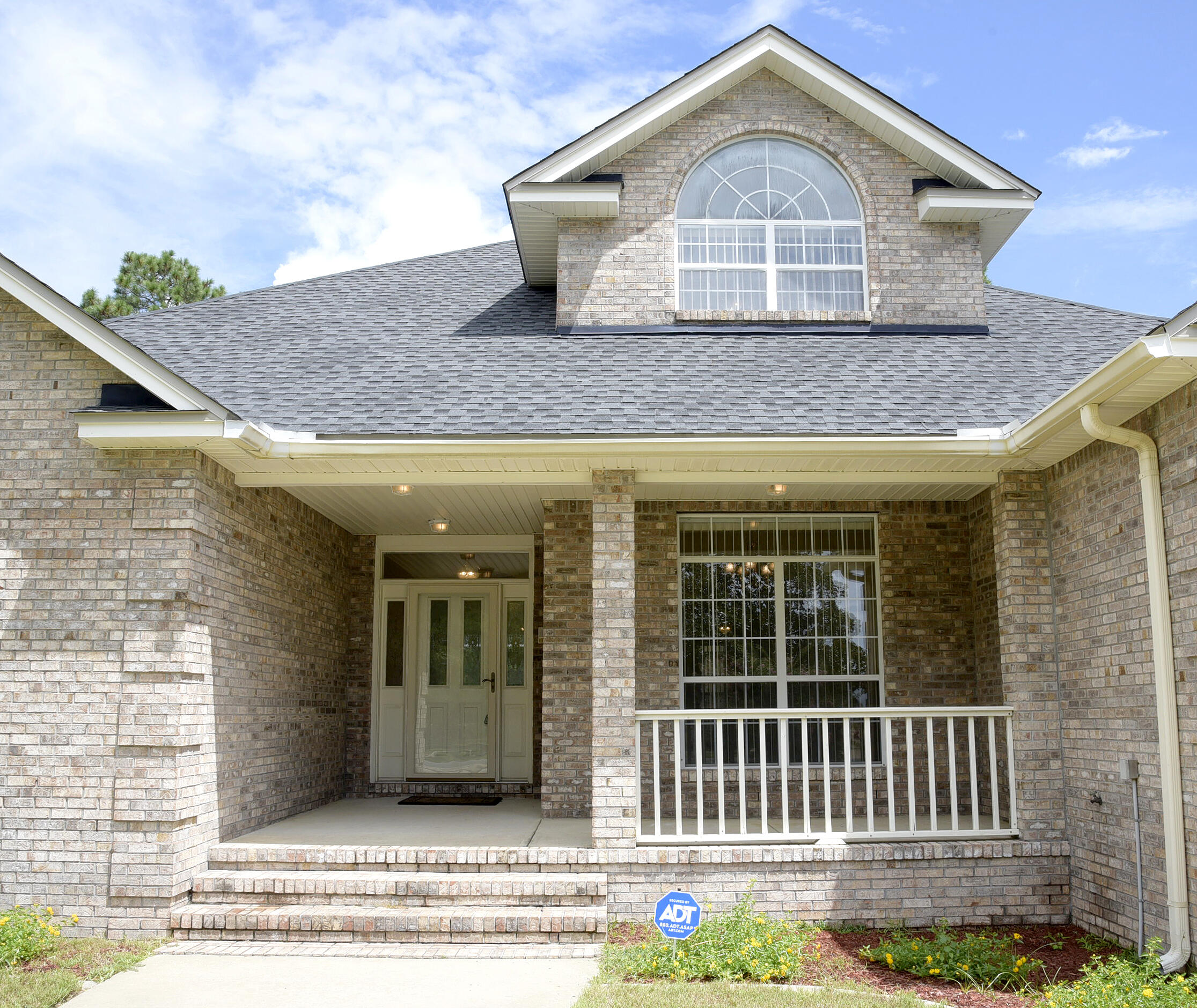 DANA POINTE - Residential