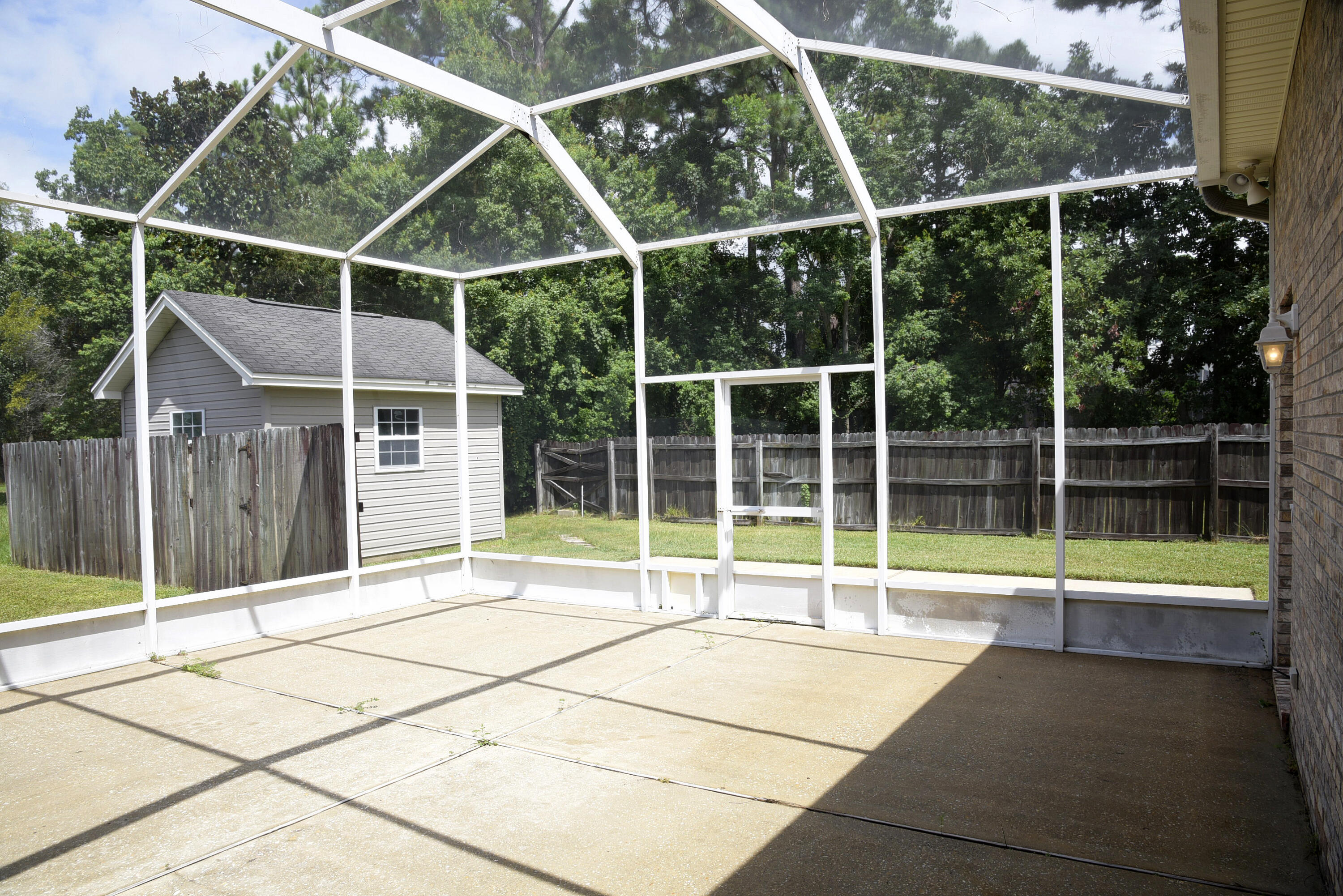 DANA POINTE - Residential