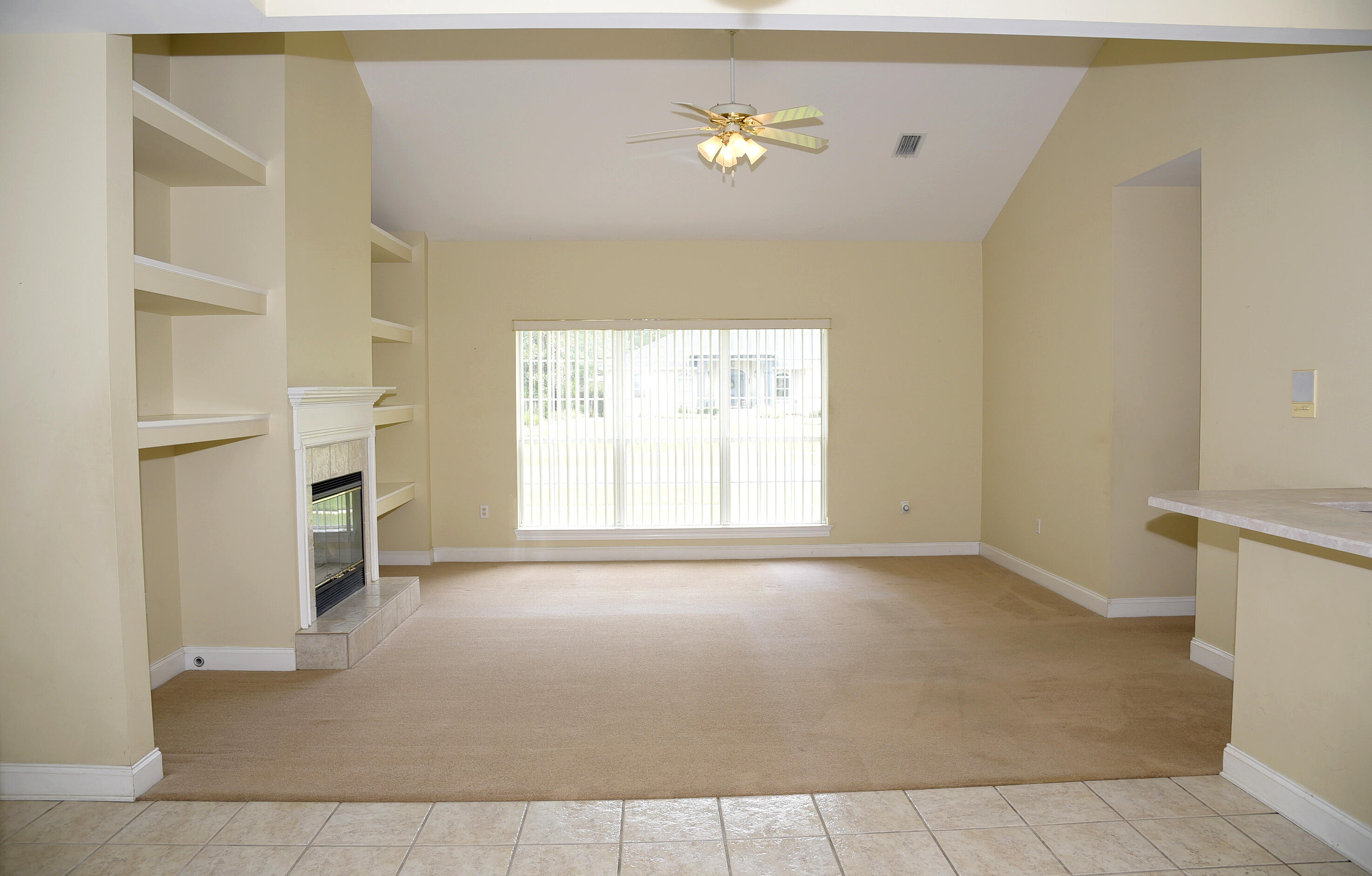 DANA POINTE - Residential