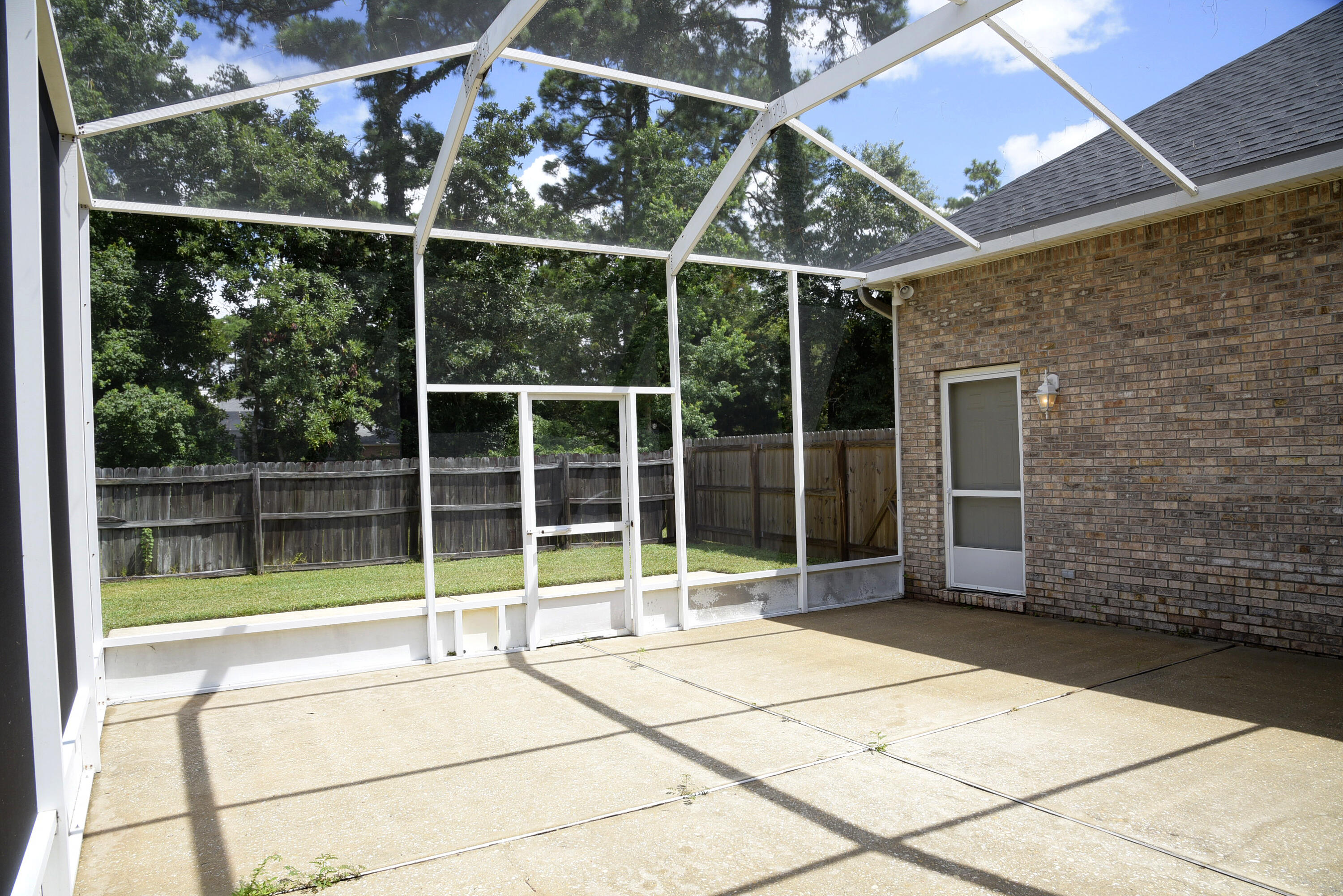 DANA POINTE - Residential