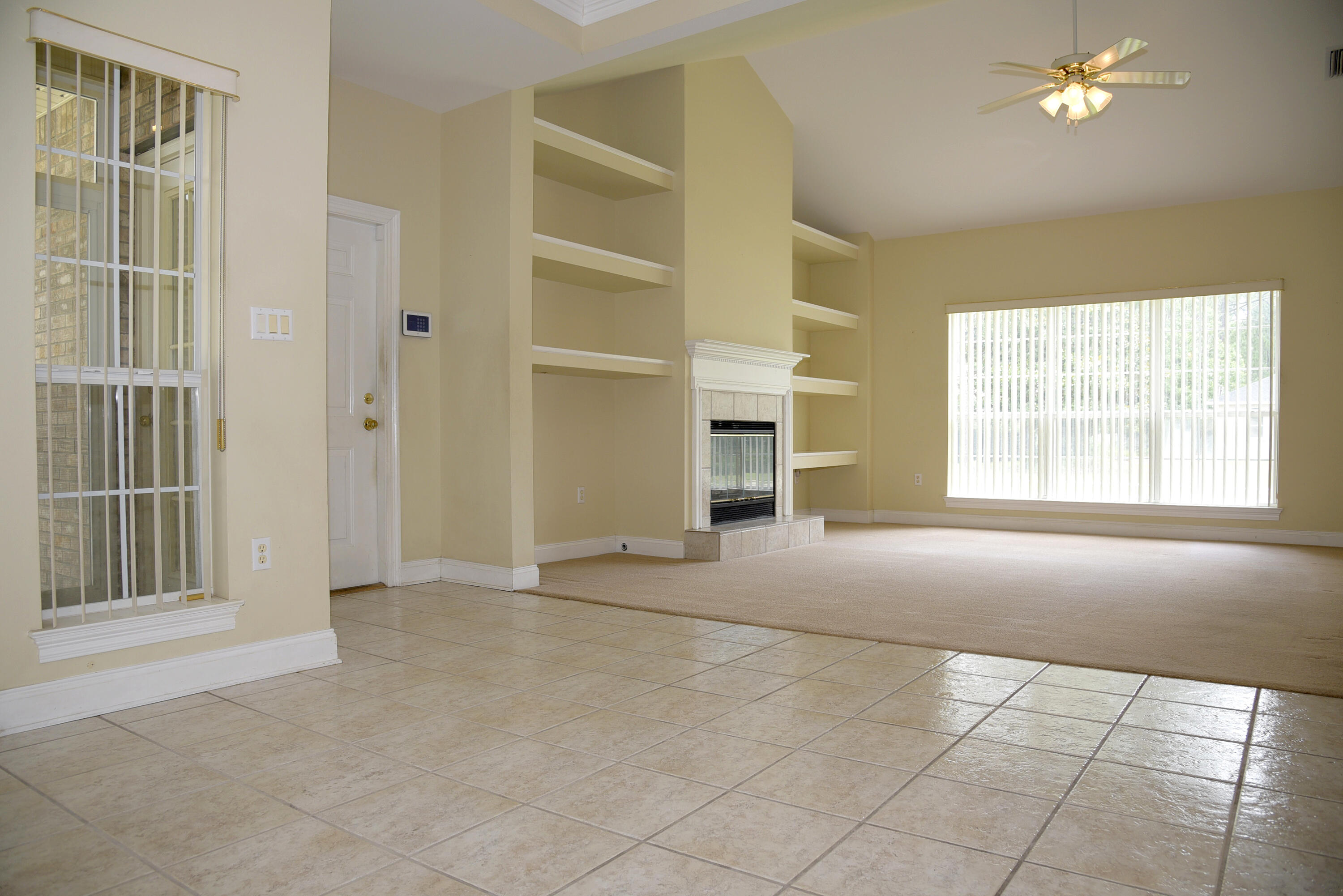 DANA POINTE - Residential