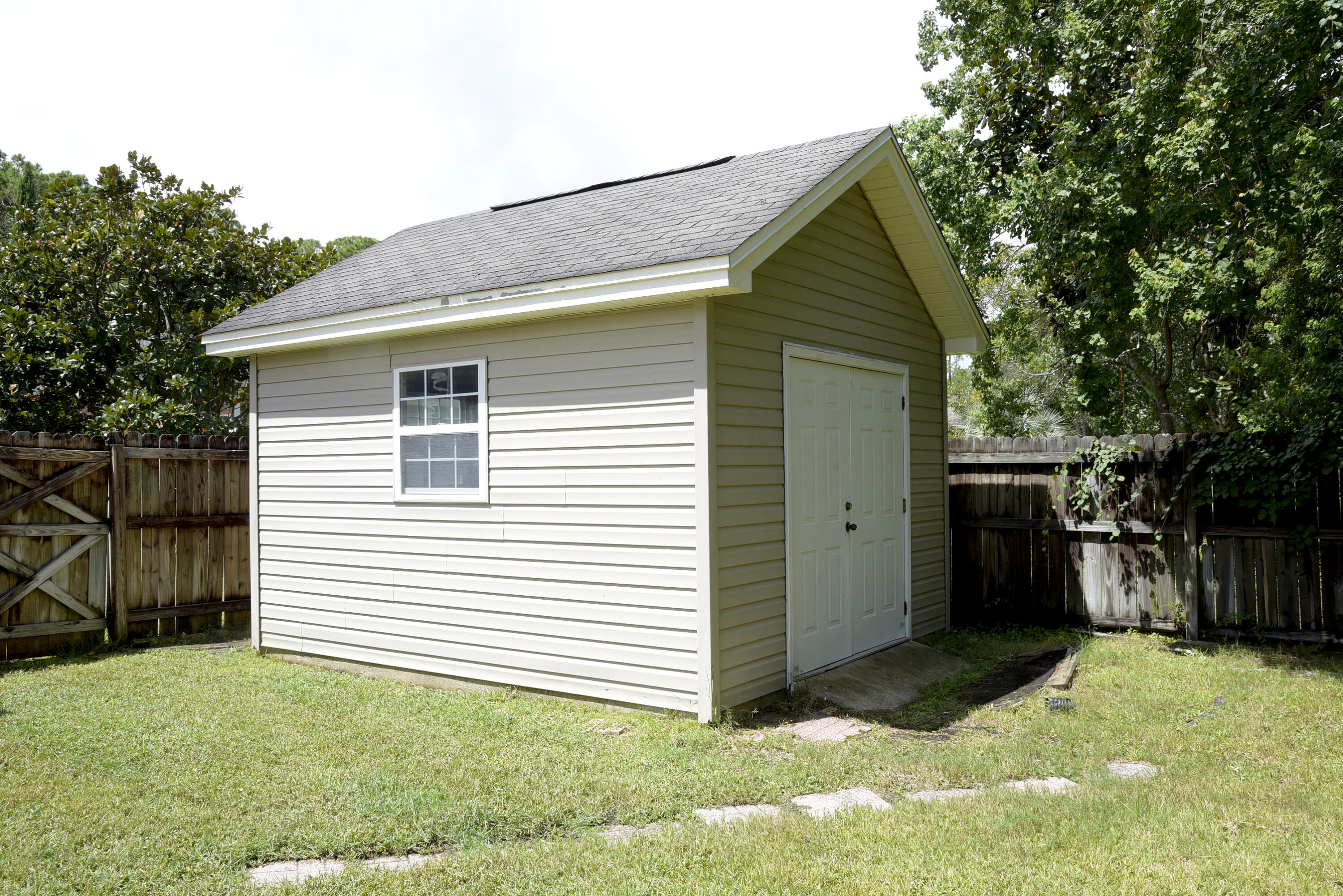 DANA POINTE - Residential