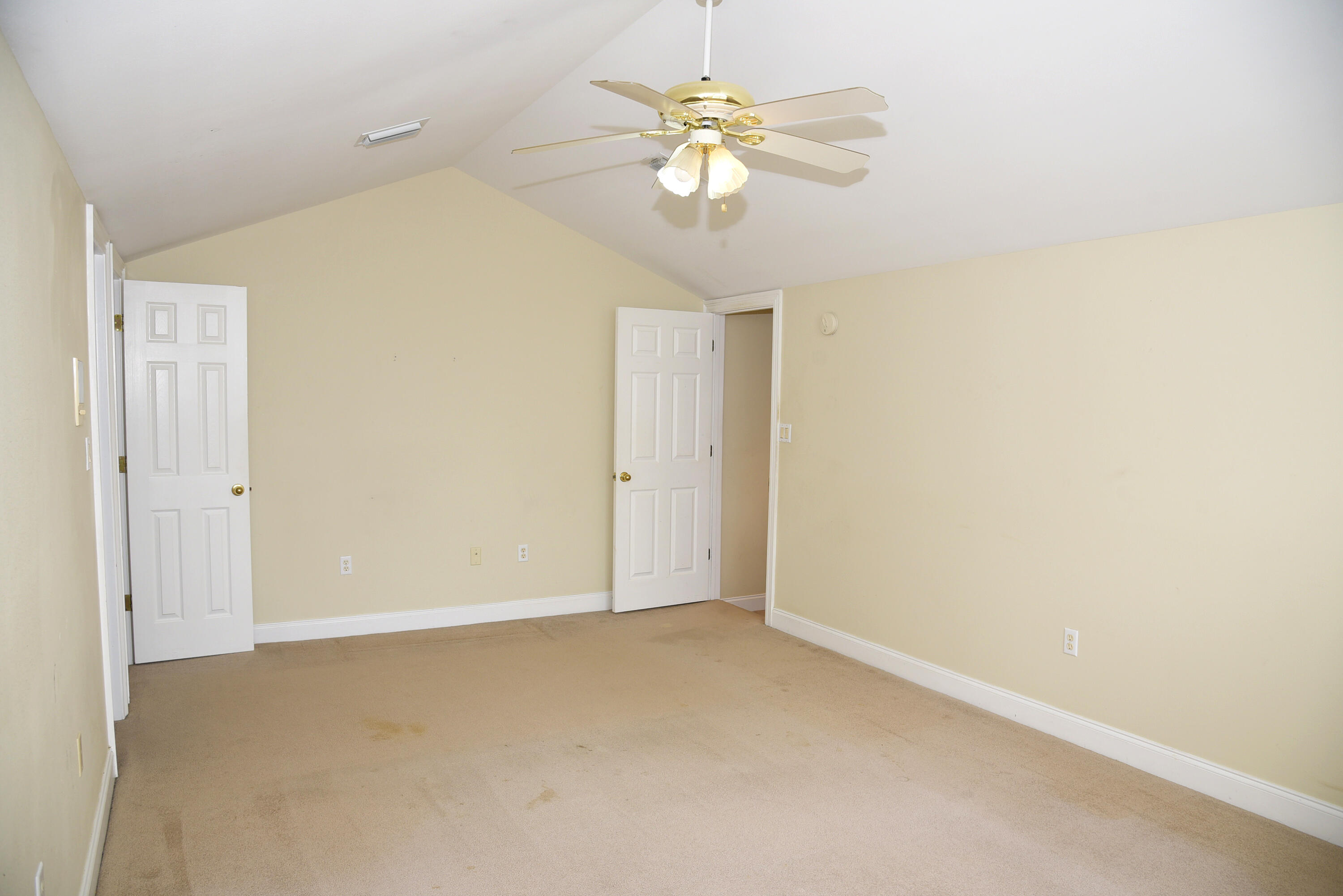 DANA POINTE - Residential