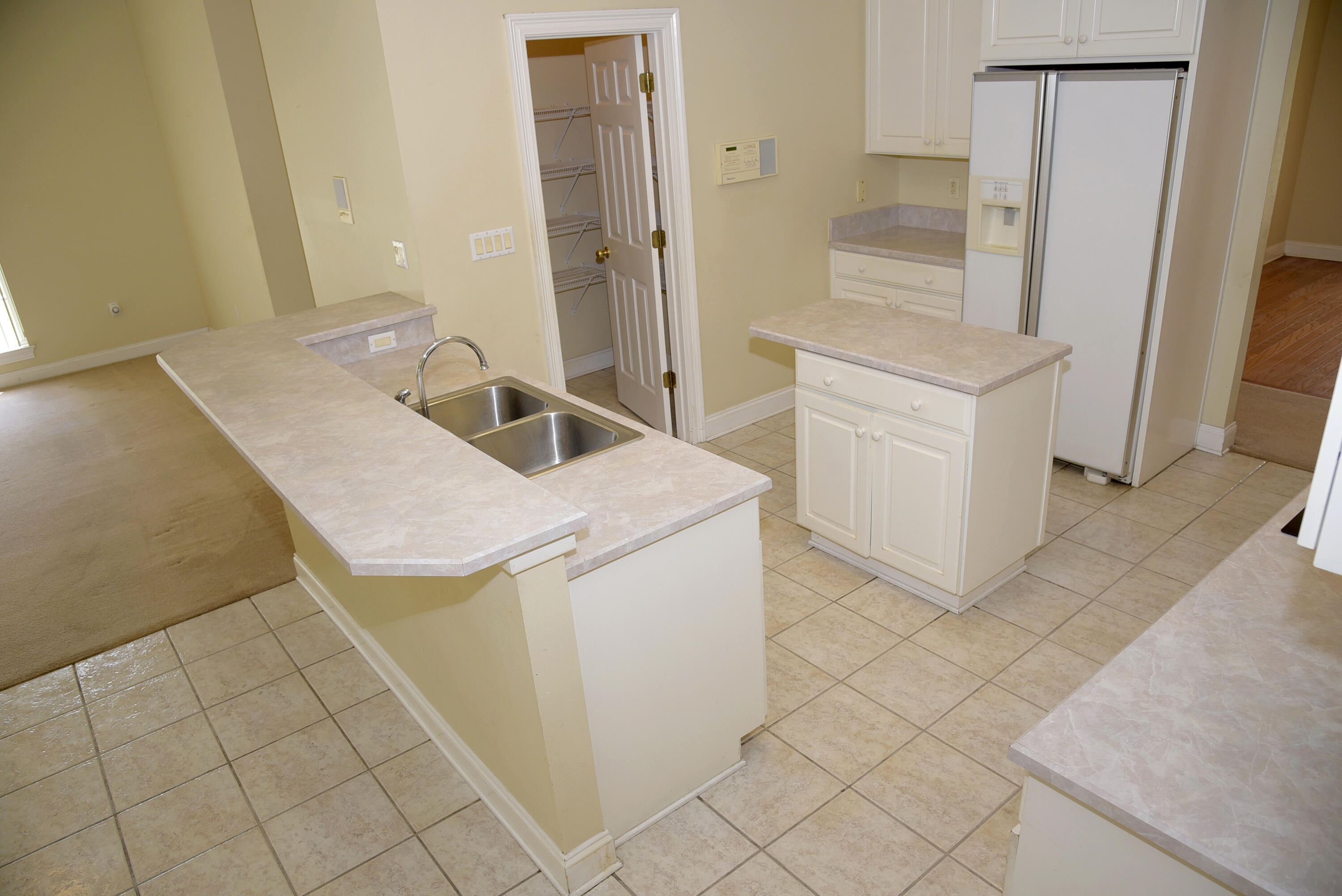 DANA POINTE - Residential