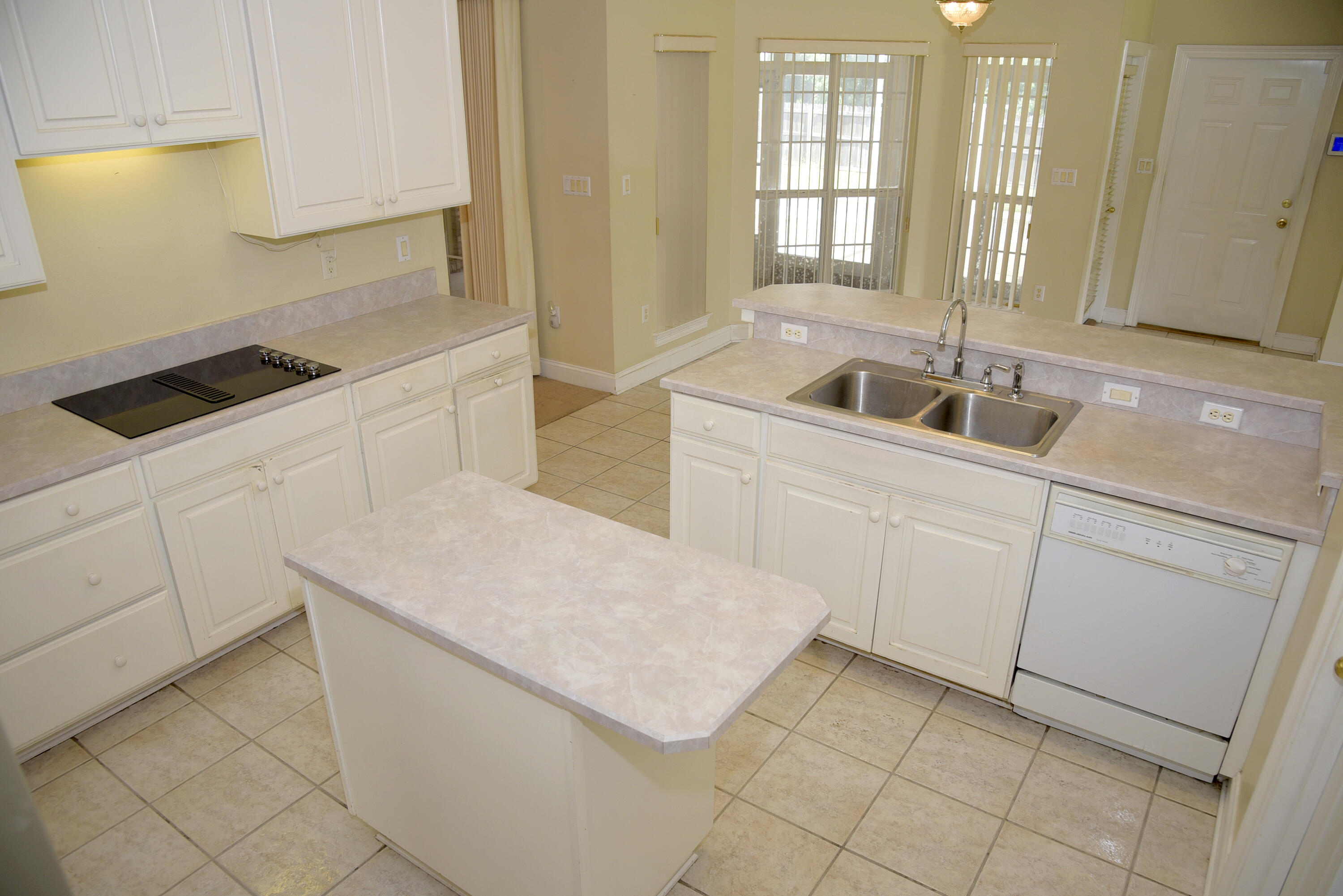 DANA POINTE - Residential