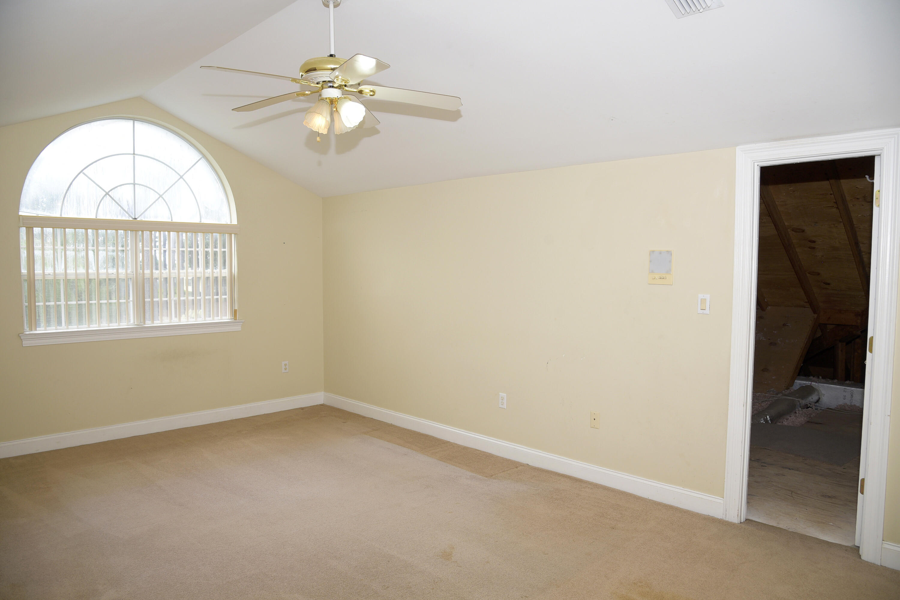 DANA POINTE - Residential