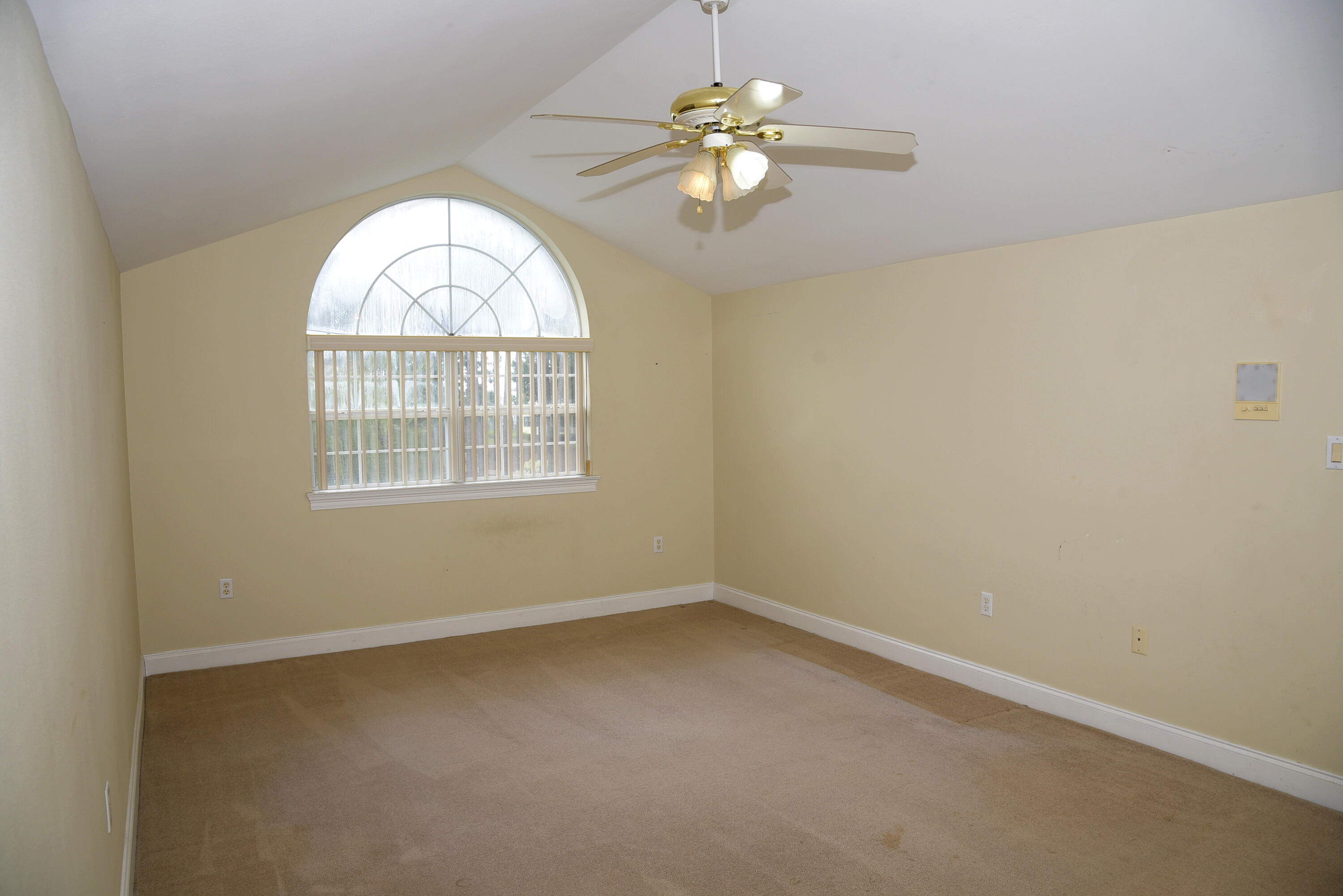 DANA POINTE - Residential