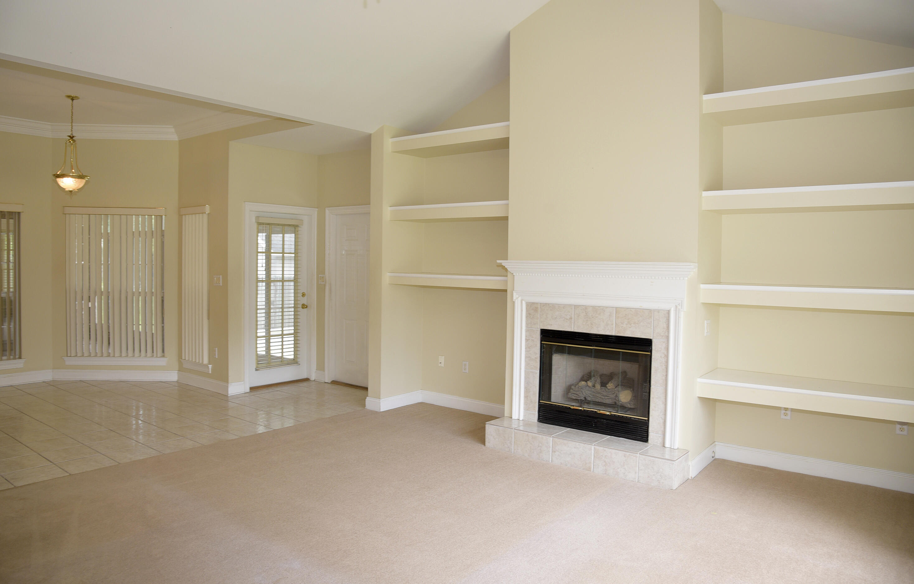 DANA POINTE - Residential