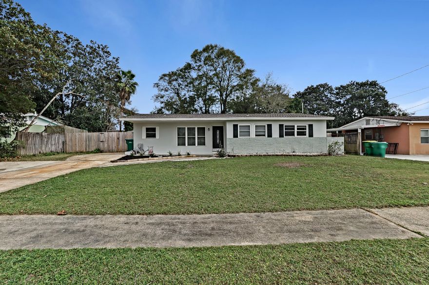 This charming and cozy single family home is situated in a highly sought after area, conveniently positioned near schools, shopping and a short distance to Hurlburt Field AFB (1 mile!). Upon entrance, you are greeted with a warm welcoming by the up-keep of the home; open floor plan, luxury vinyl flooring, freshly painted walls and a modernized kitchen with stainless steel appliances. The bedrooms are thoughtfully planned and provide plentiful room. The backyard has a generous amount of space for kids and pets to roam around, as well as gardening and entertaining. ***Open house cancelled***