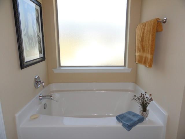 AUTUMN WOODS - Residential