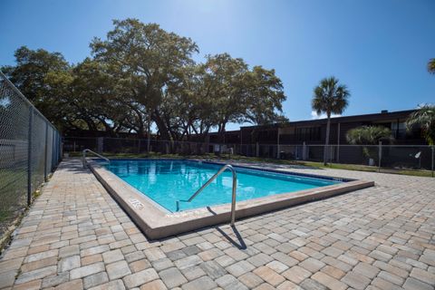 A home in Fort Walton Beach