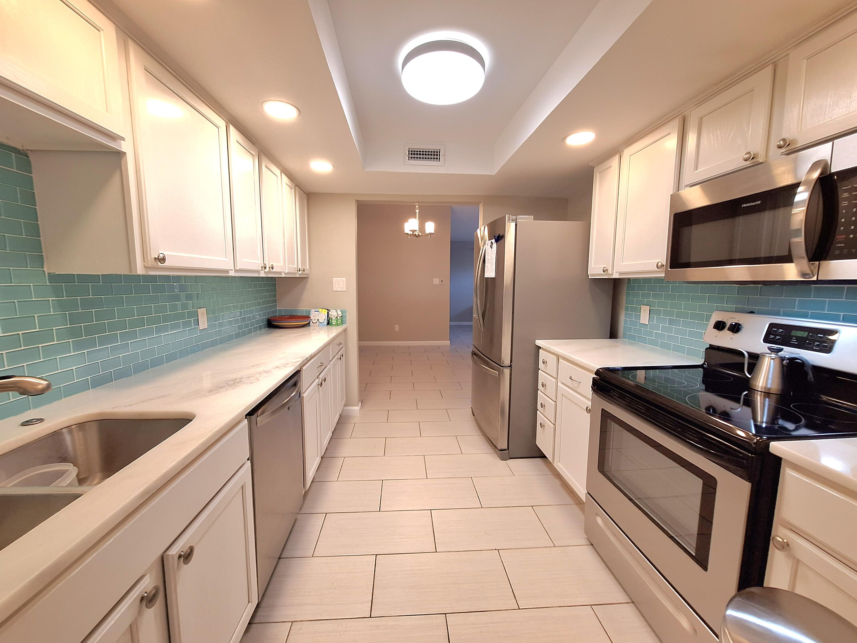 HOWARD S/D - Residential