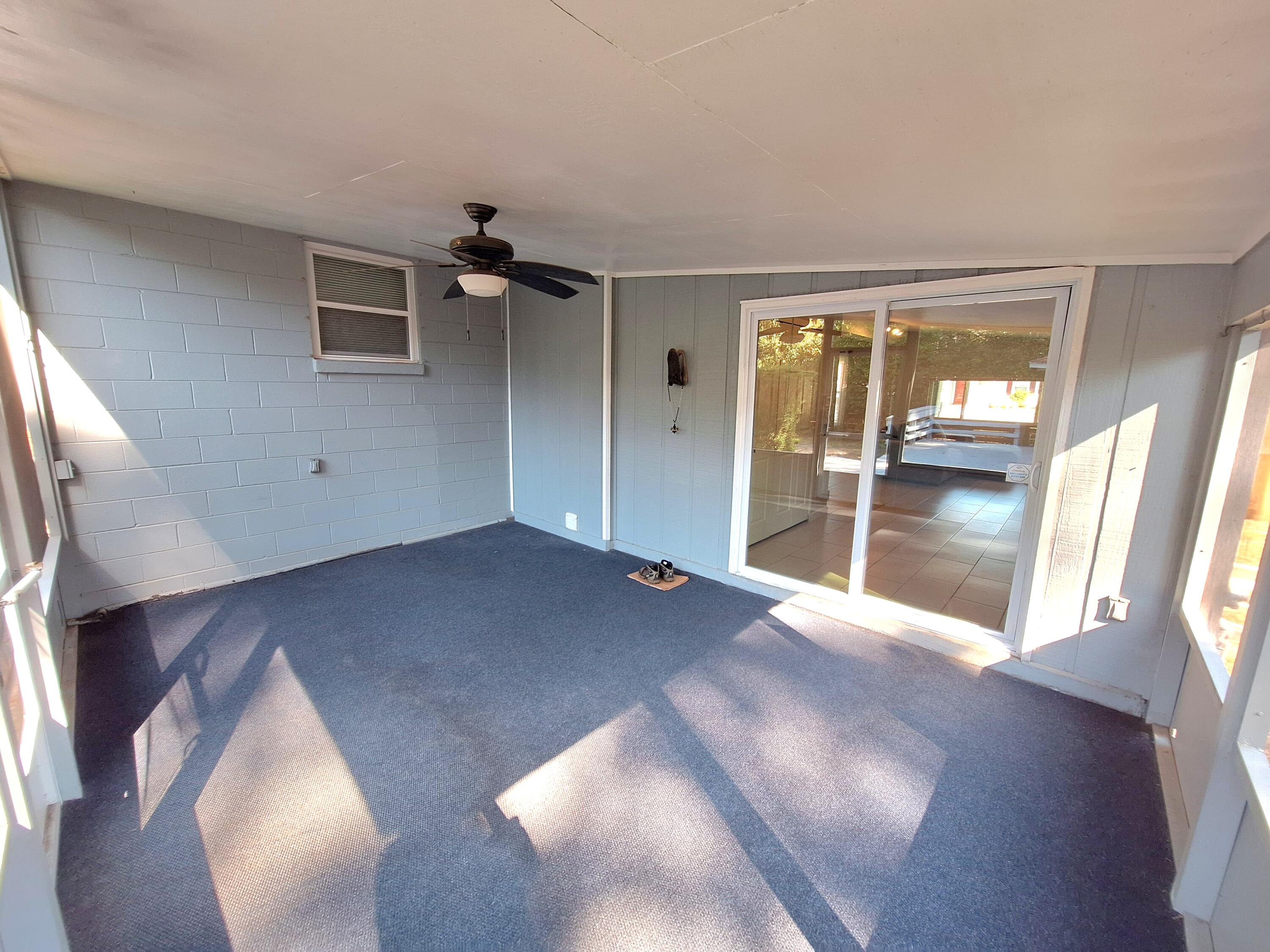 HOWARD S/D - Residential