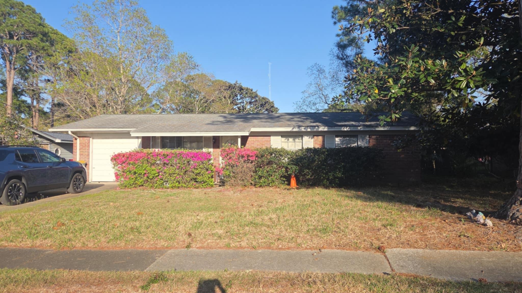 SANTA ROSA PARK S/D LOT 16 BLK B - Residential