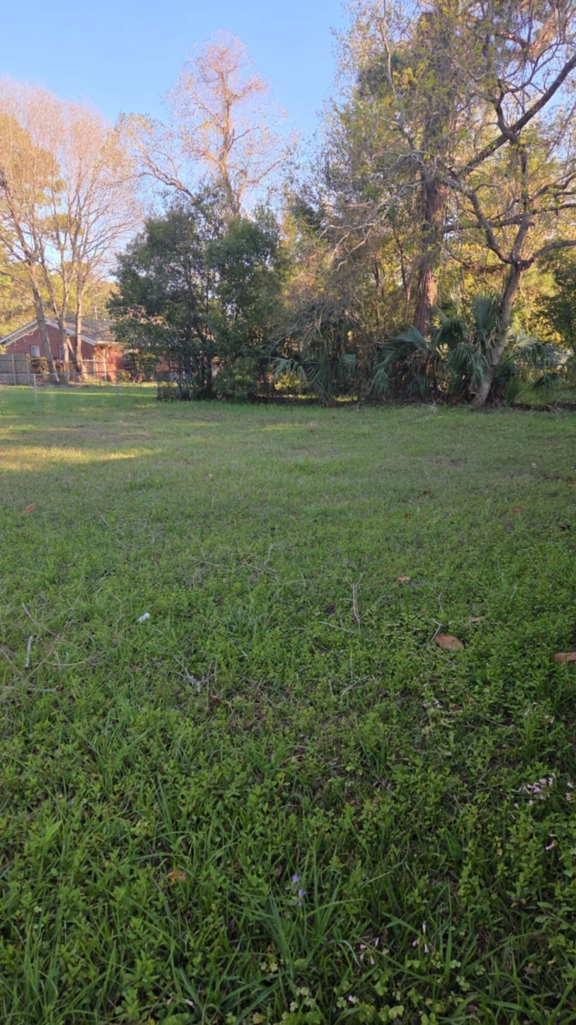 SANTA ROSA PARK S/D LOT 16 BLK B - Residential